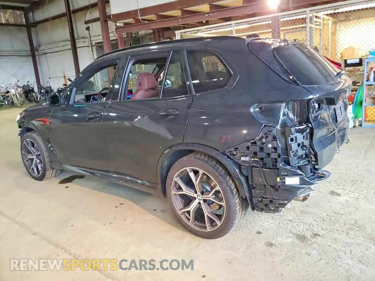 2 fotografías del automóvil dañado 5UX23EU01S9Y27557 BMW X5 2025