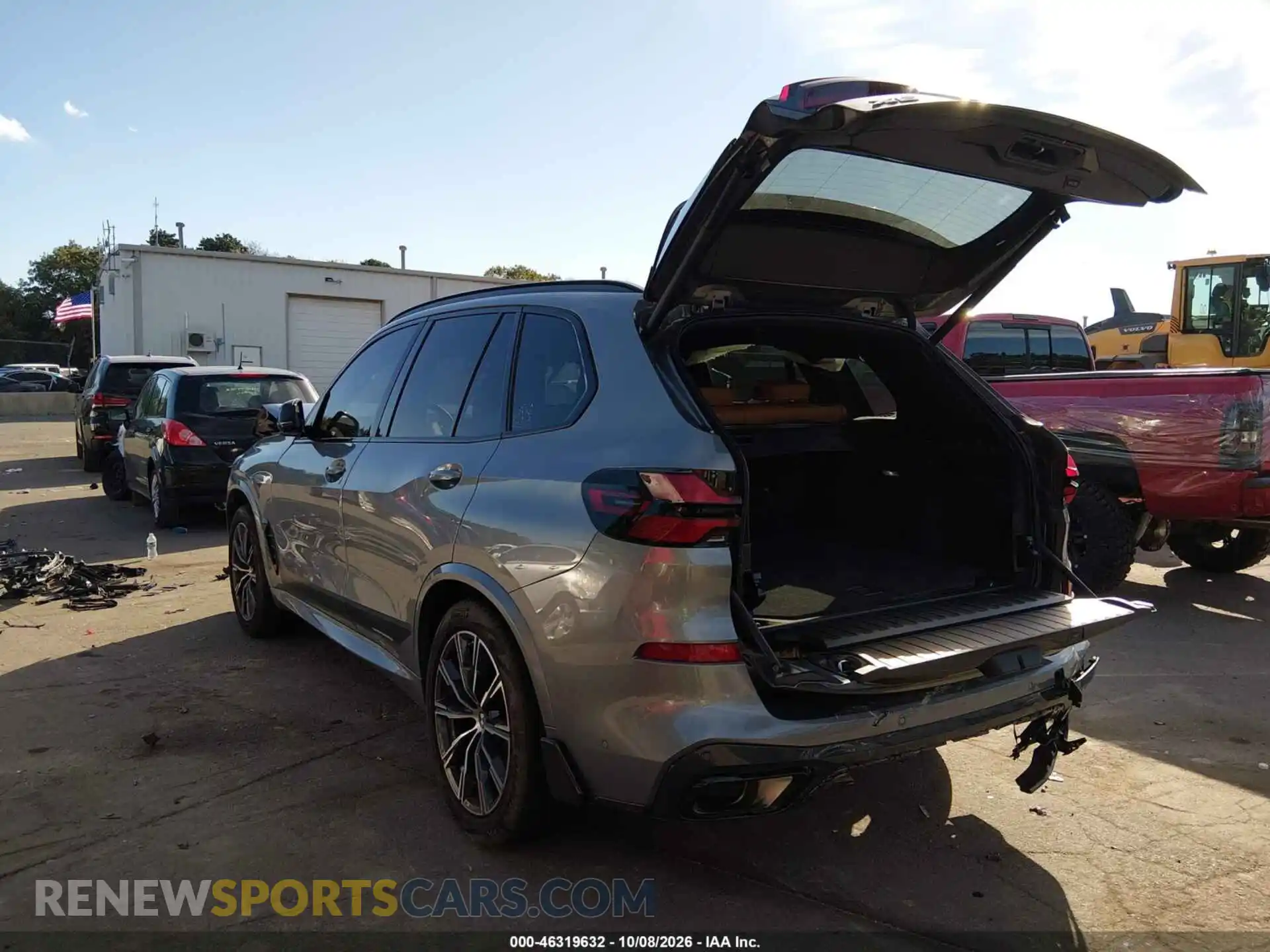 3 Photograph of a damaged car 5UX23EU02S9X31243 BMW X5 2025