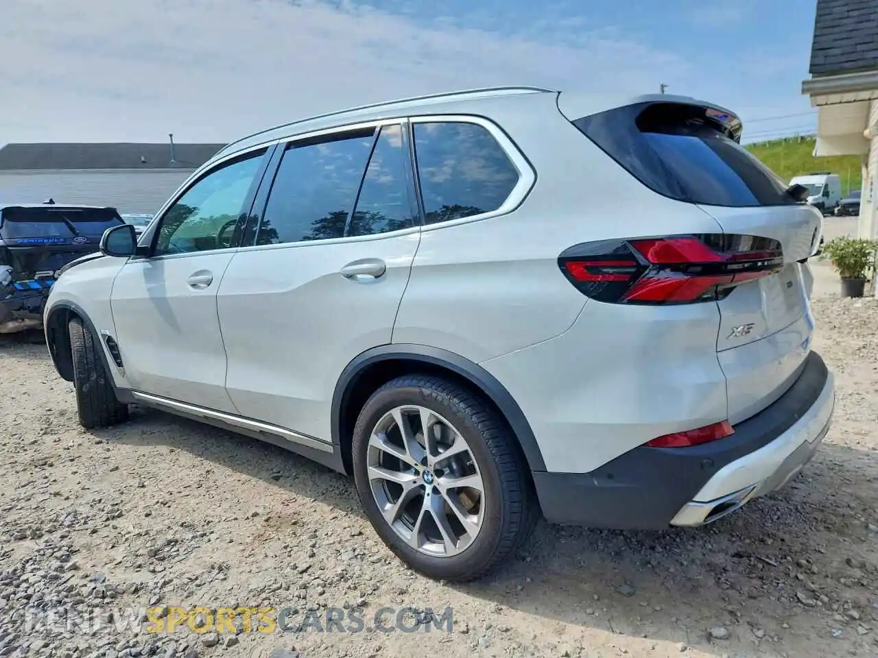 2 fotografías del automóvil dañado 5UX23EU02S9Z04937 BMW X5 2025