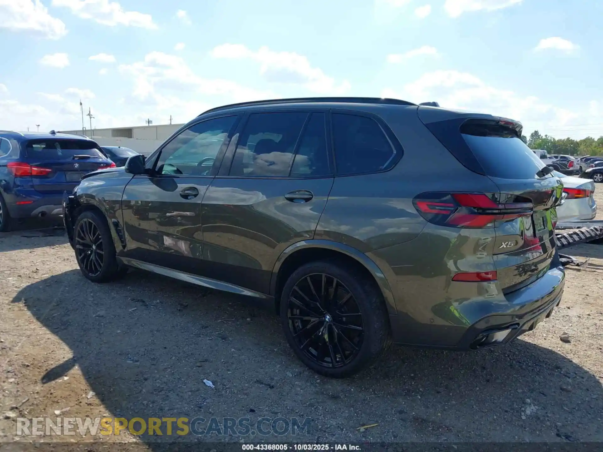 3 Photograph of a damaged car 5UX23EU02S9Z60537 BMW X5 2025