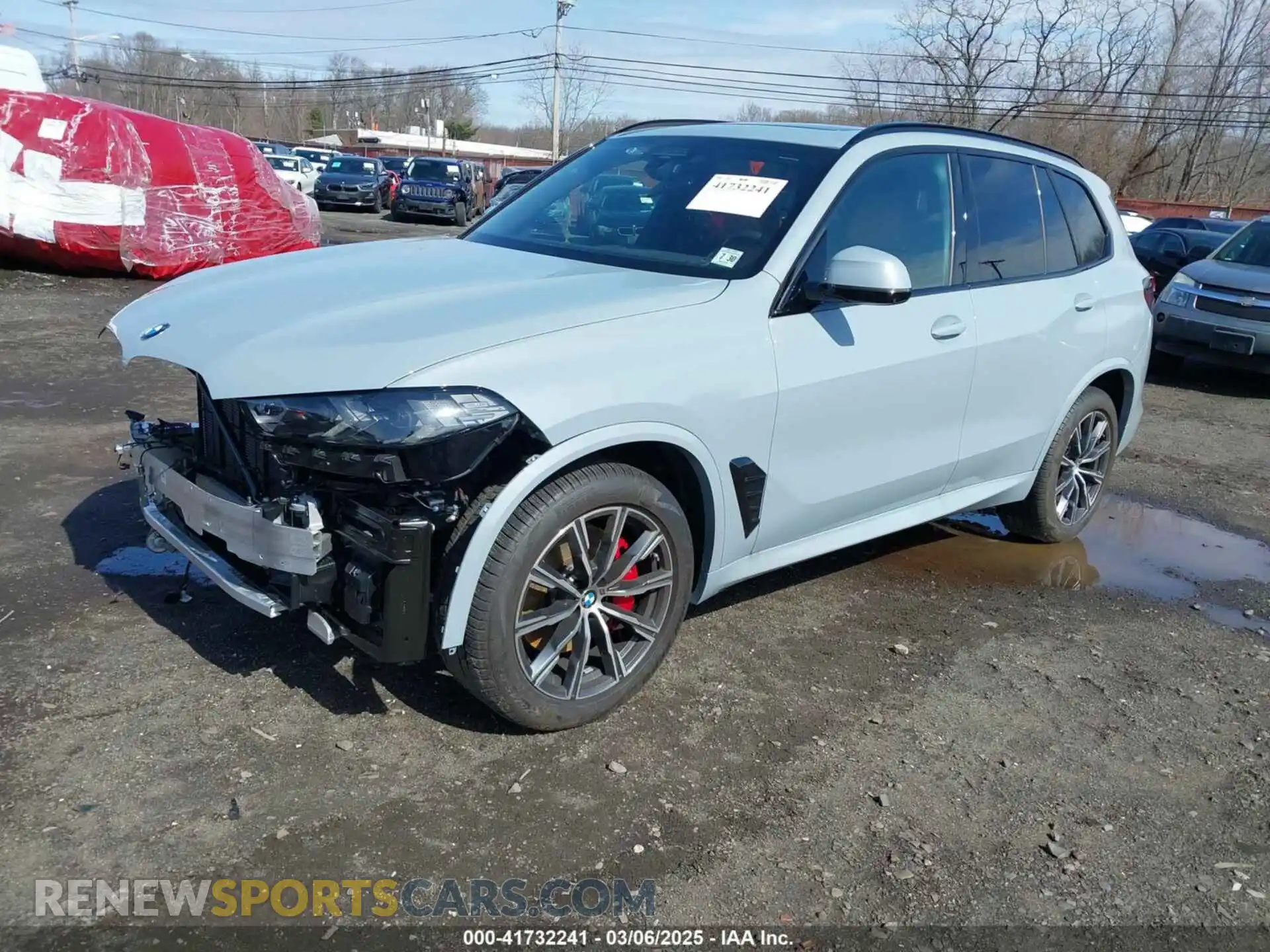 2 Photograph of a damaged car 5UX23EU05S9W51046 BMW X5 2025