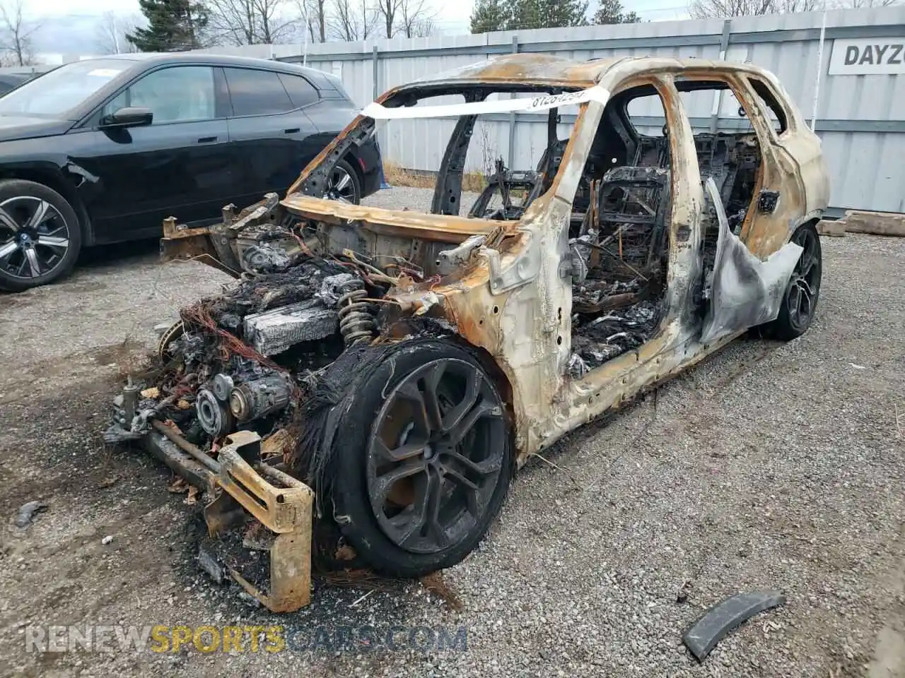 1 Photograph of a damaged car 5UX23EU07S9W37584 BMW X5 2025