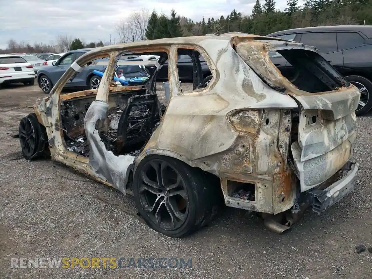 2 Photograph of a damaged car 5UX23EU07S9W37584 BMW X5 2025