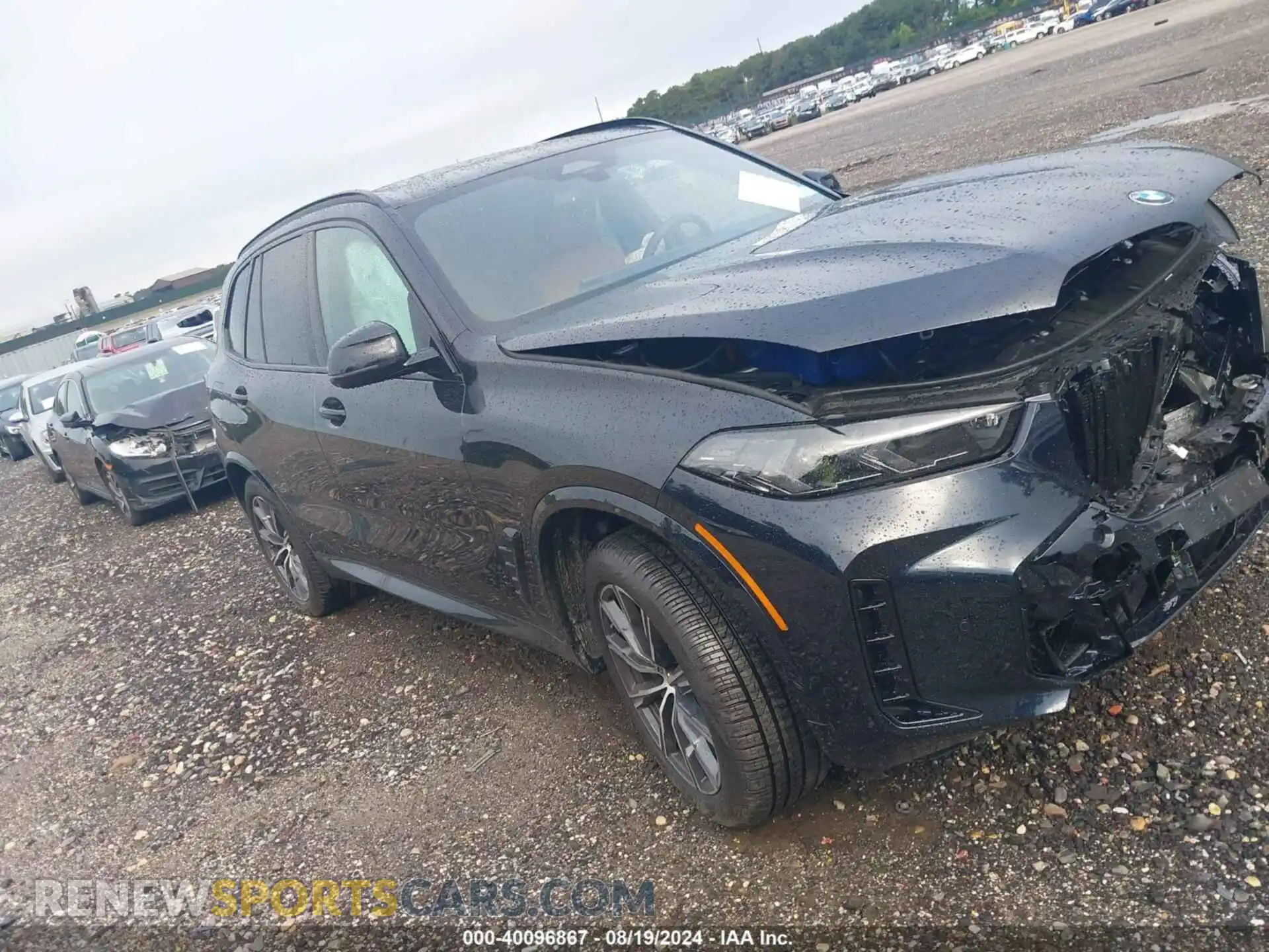 1 Photograph of a damaged car 5UX23EU07S9W72755 BMW X5 2025
