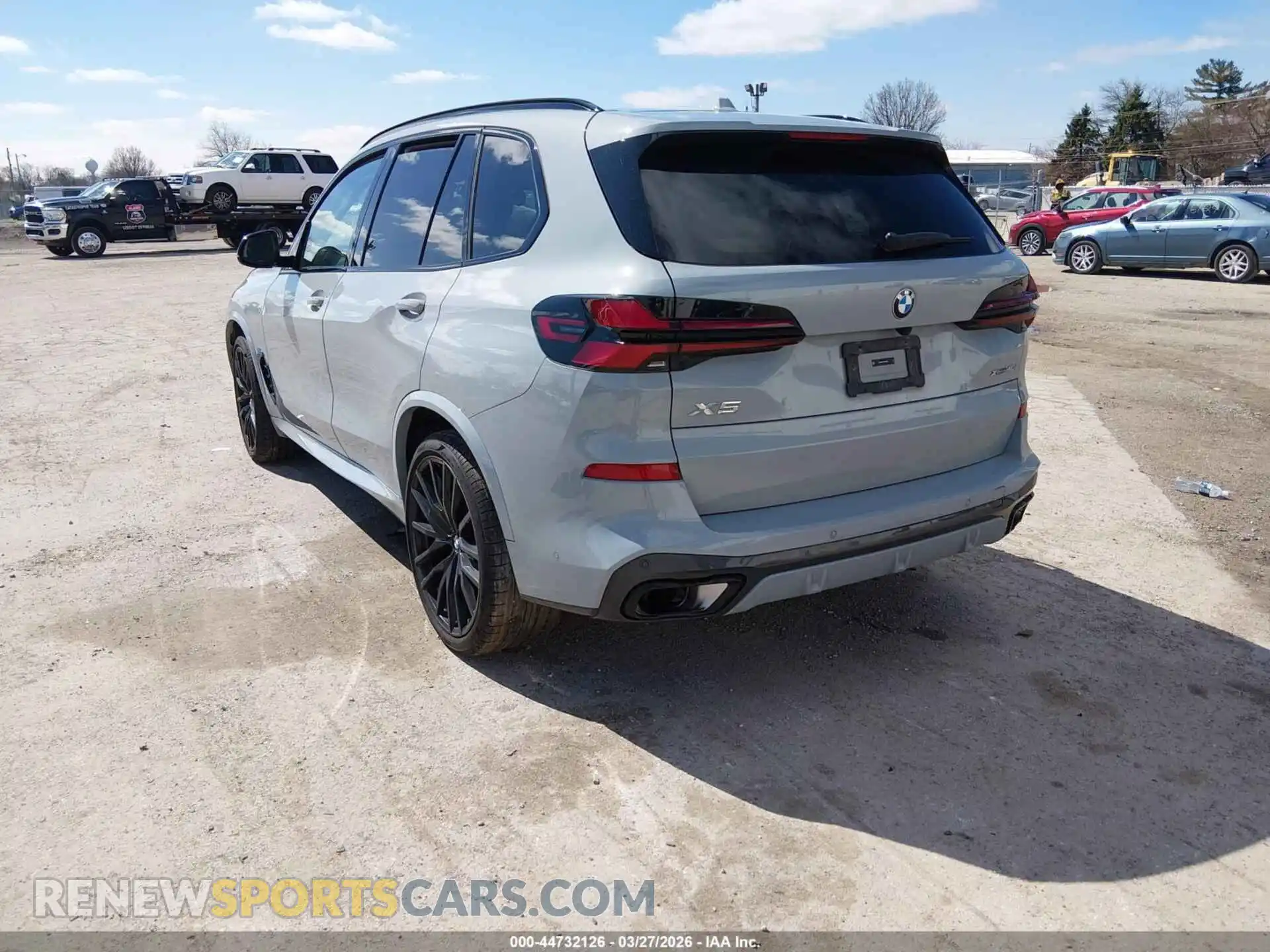 3 Фотография поврежденного автомобиля 5UX23EU07S9X62536 BMW X5 2025