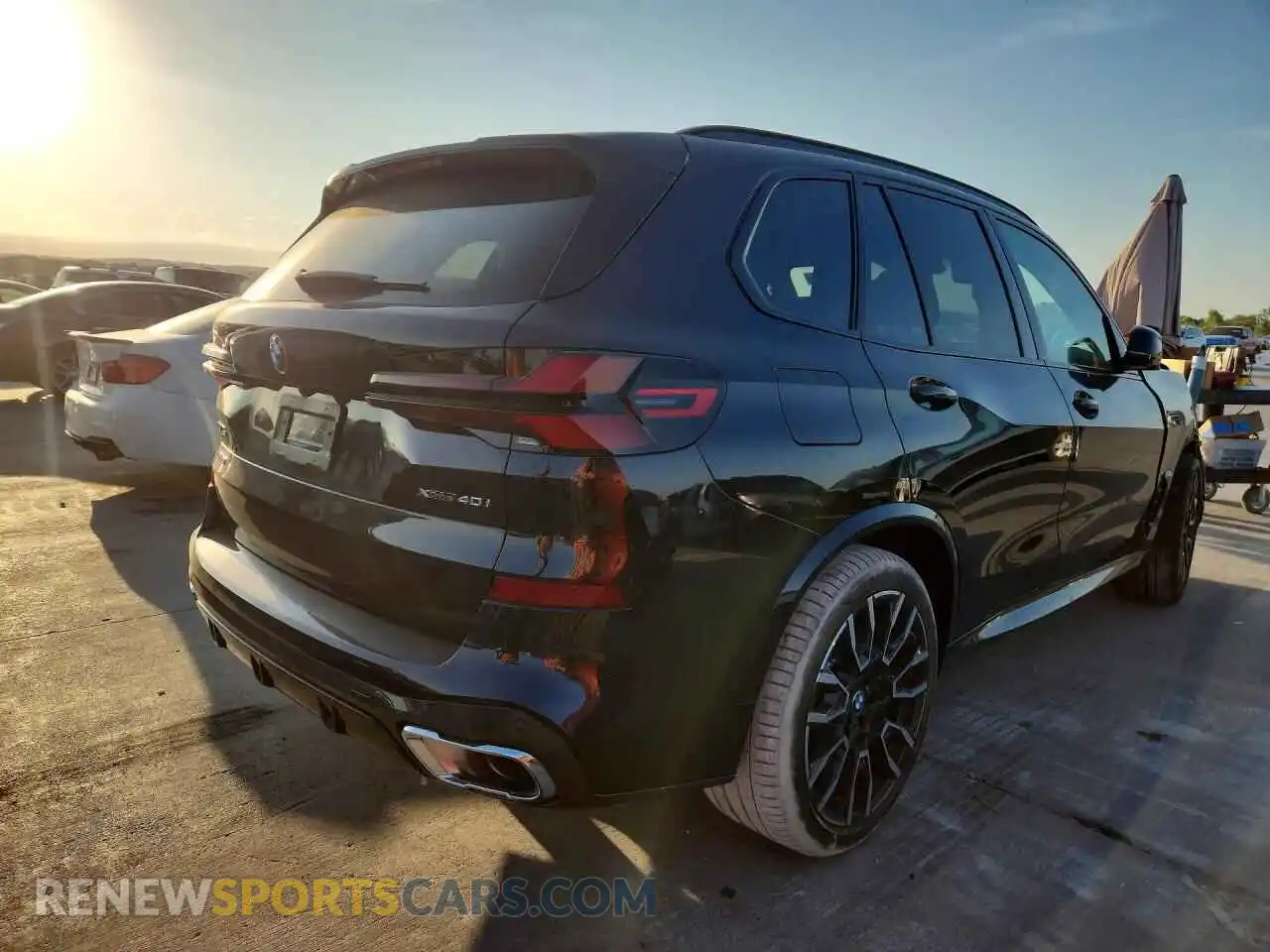 3 Photograph of a damaged car 5UX23EU08S9Z13075 BMW X5 2025
