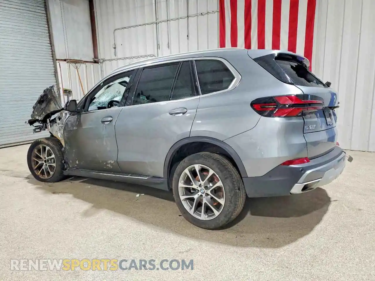 2 Photograph of a damaged car 5UX23EU08S9Z43645 BMW X5 2025