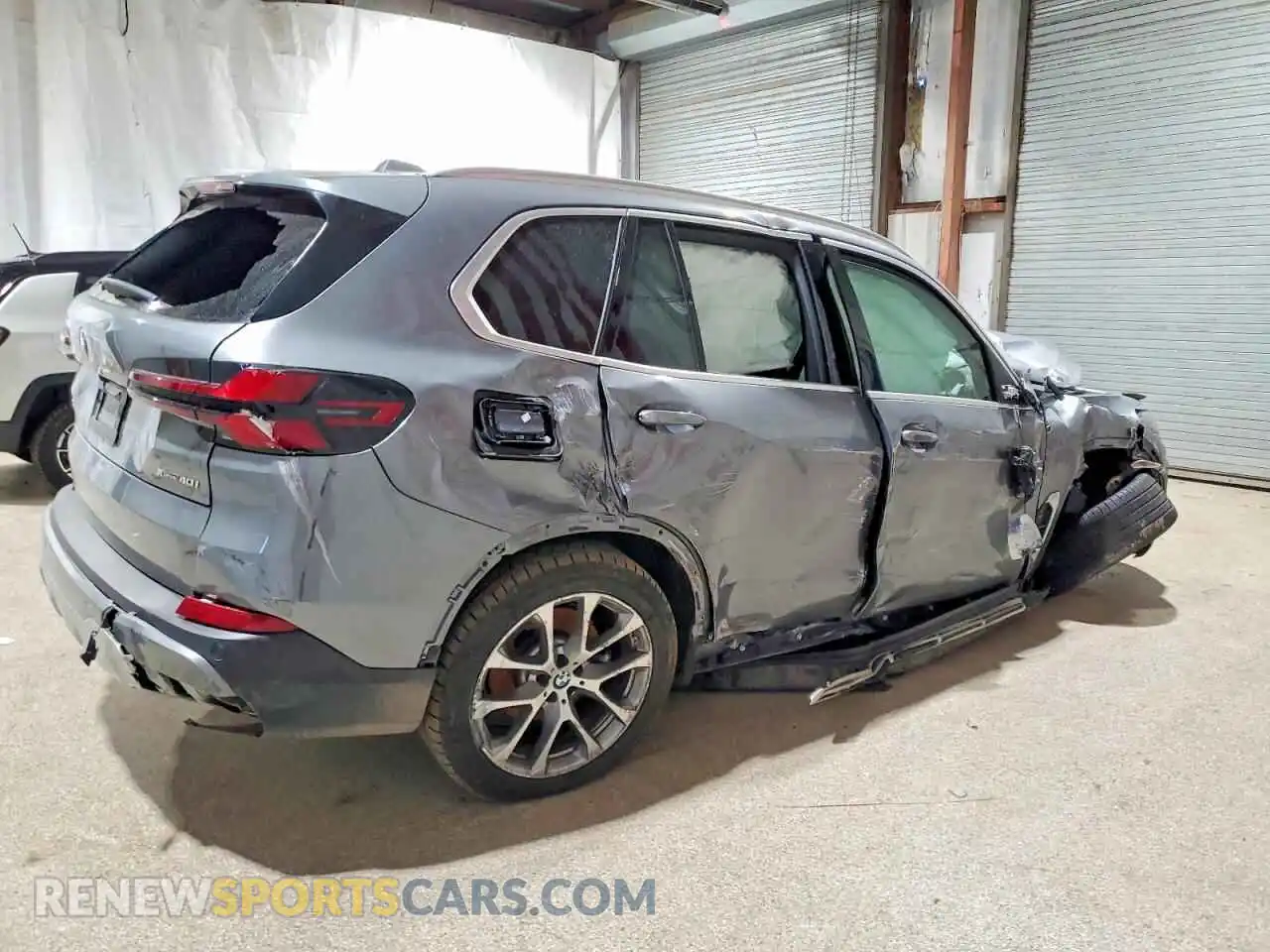 3 Photograph of a damaged car 5UX23EU08S9Z43645 BMW X5 2025