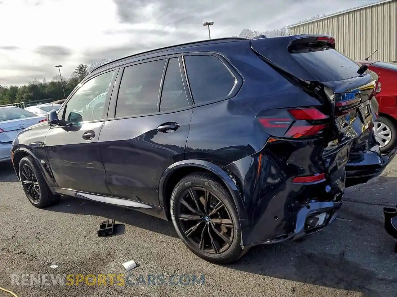 2 Photograph of a damaged car 5UX23EU08S9Z80677 BMW X5 2025