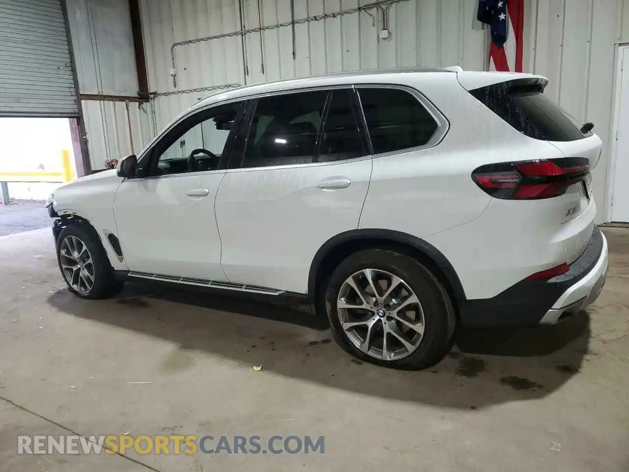 2 Photograph of a damaged car 5UX23EU09S9Z39667 BMW X5 2025