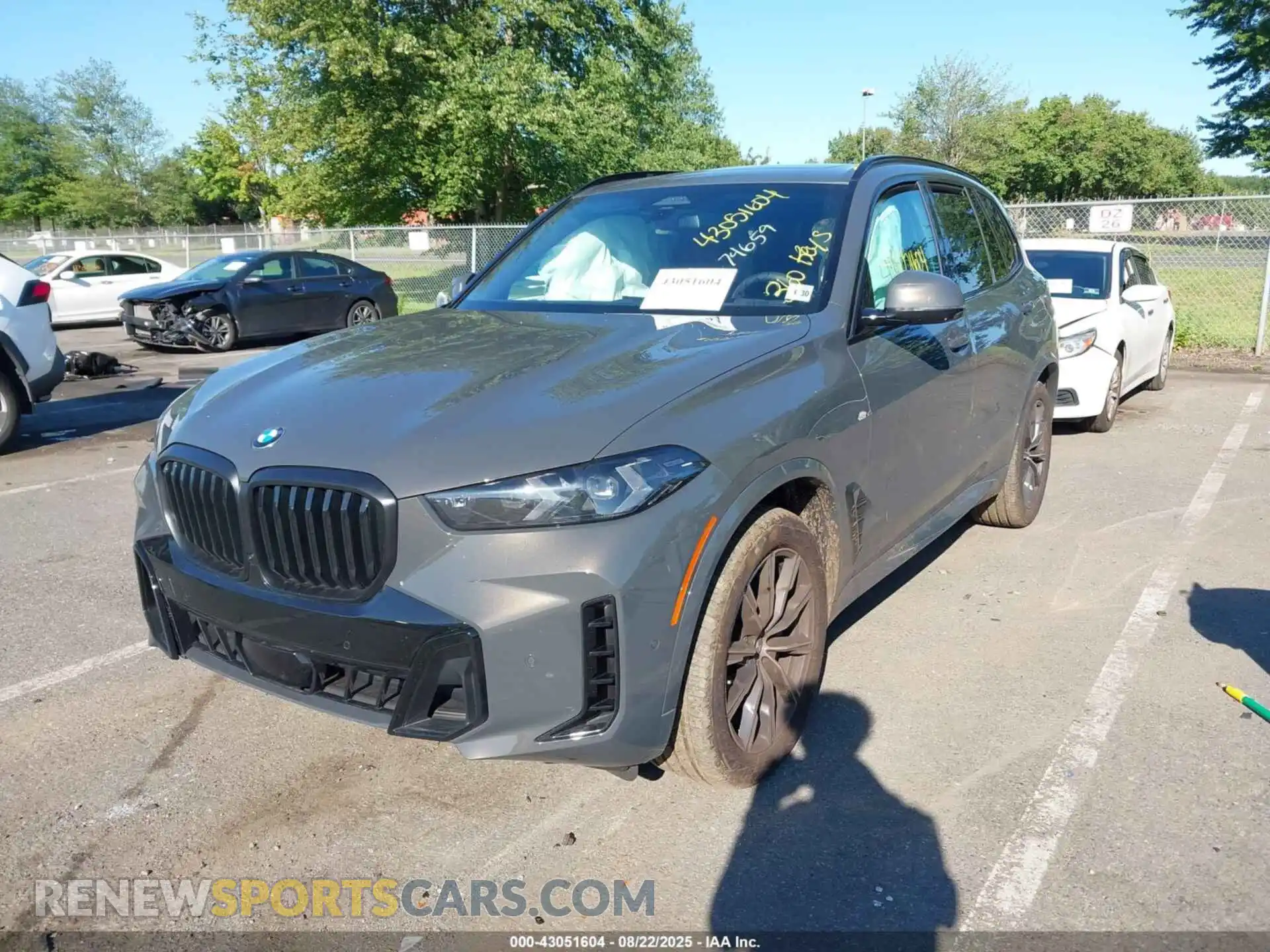 2 Photograph of a damaged car 5UX23EU09S9Z74659 BMW X5 2025