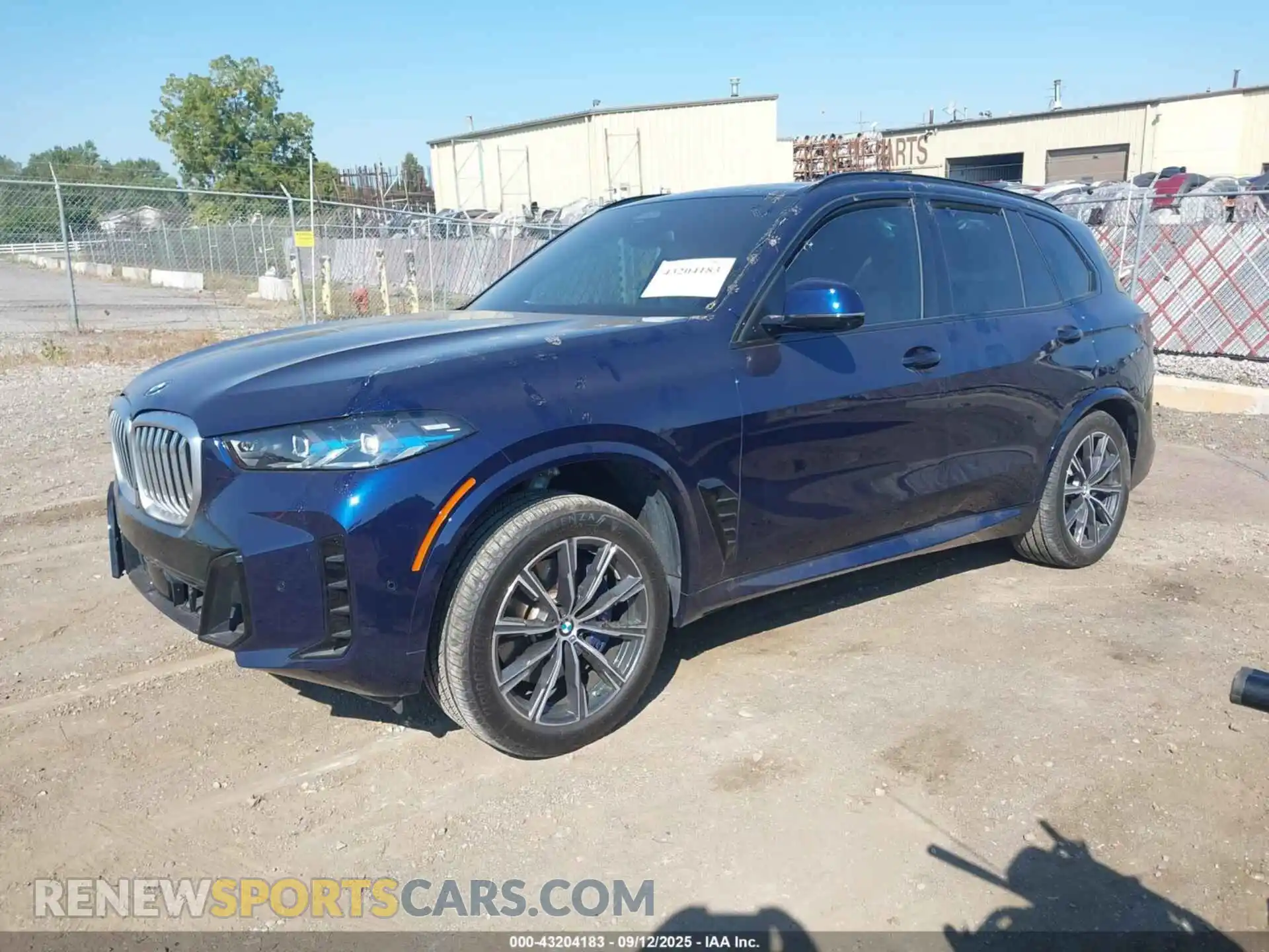 2 Photograph of a damaged car 5UX23EU0XS9W34663 BMW X5 2025