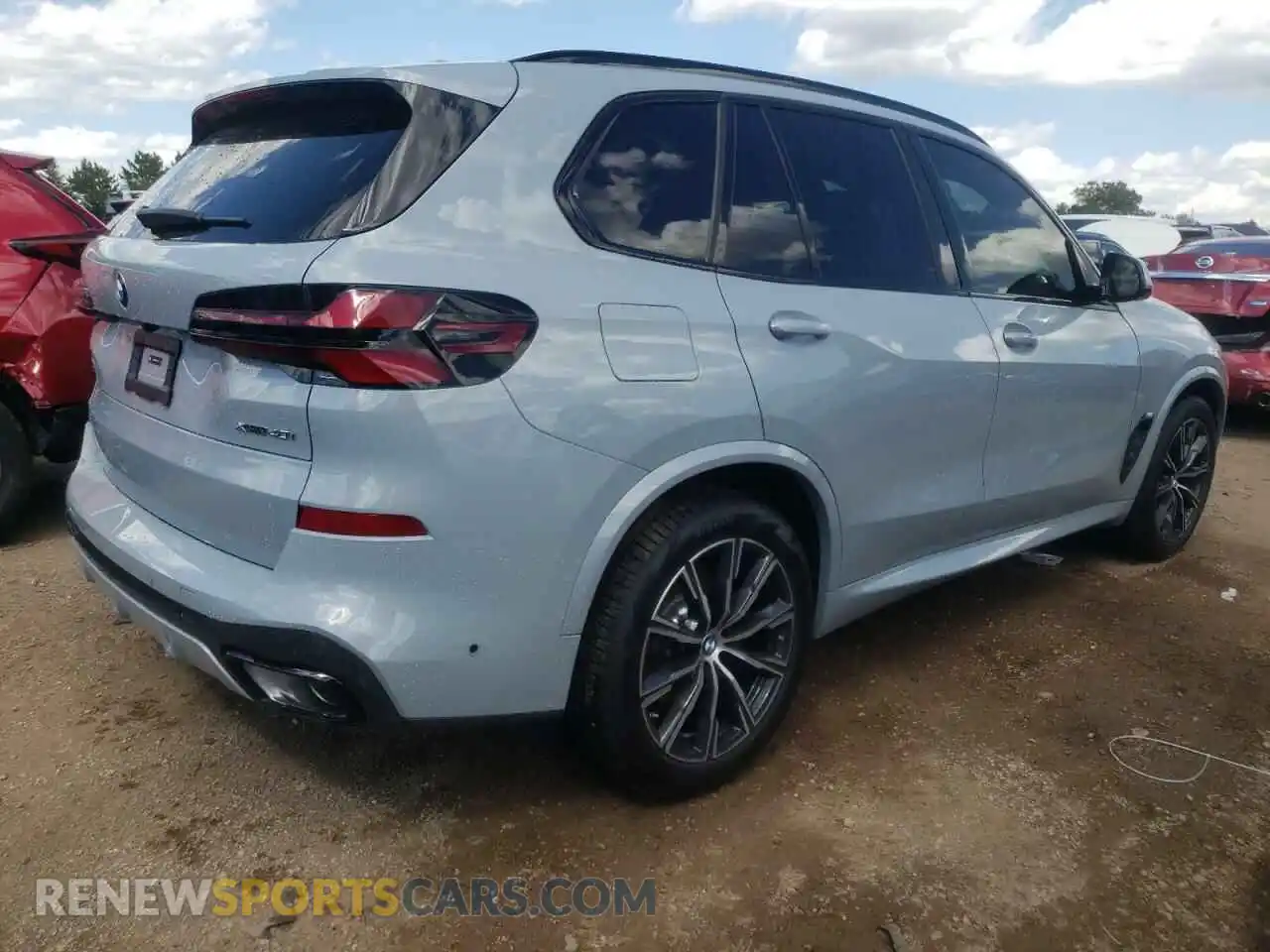 3 Photograph of a damaged car 5UX23EU0XS9W41354 BMW X5 2025