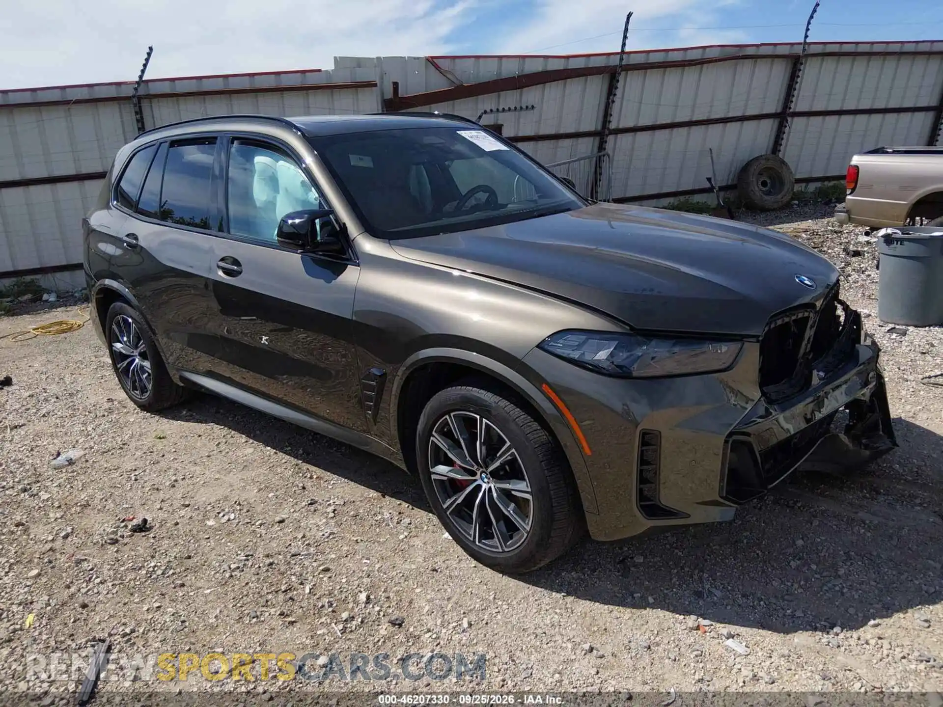 1 Photograph of a damaged car 5UX33EU02S9W65104 BMW X5 2025