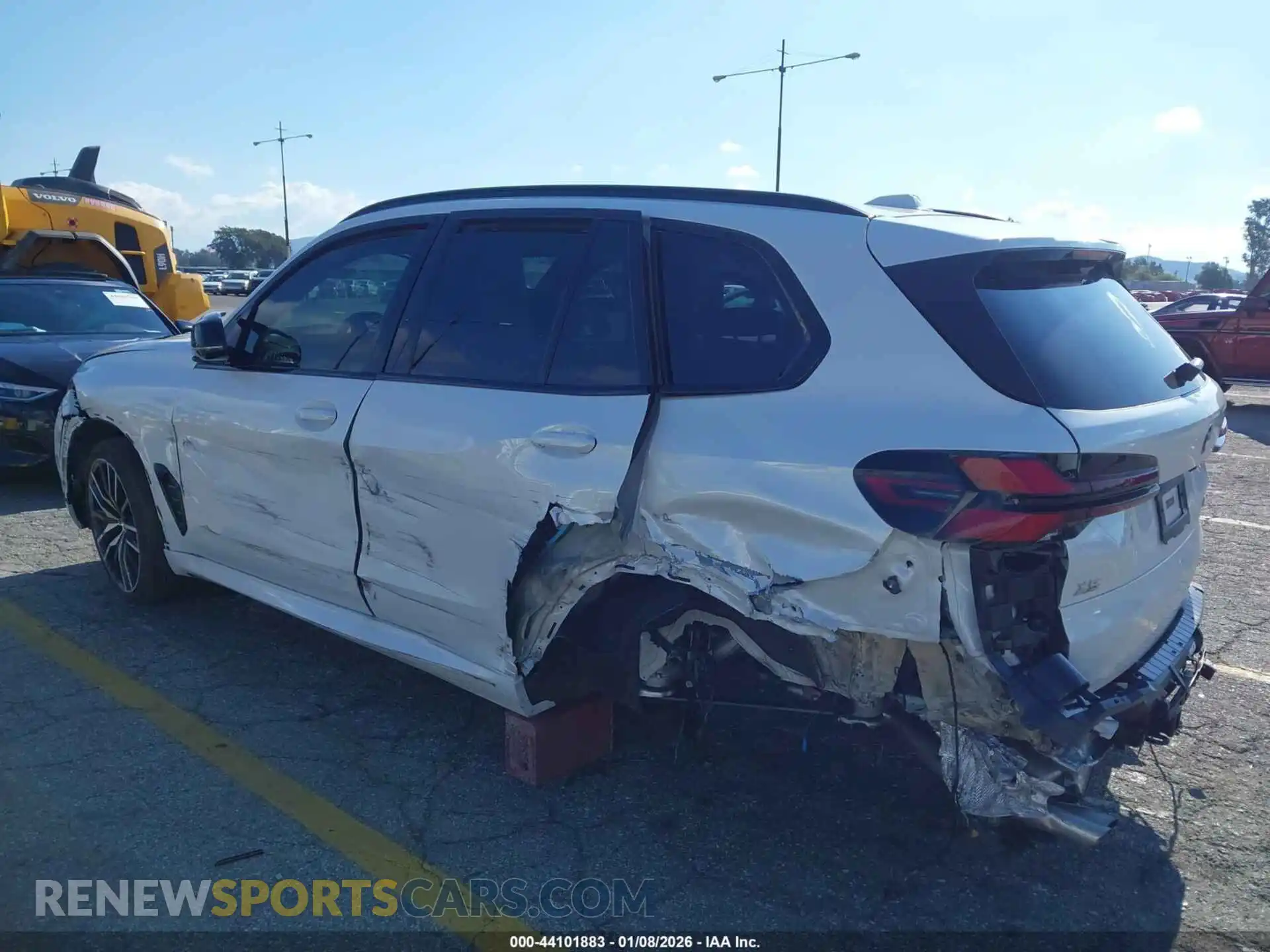 3 Photograph of a damaged car 5UX33EU02S9Y01313 BMW X5 2025
