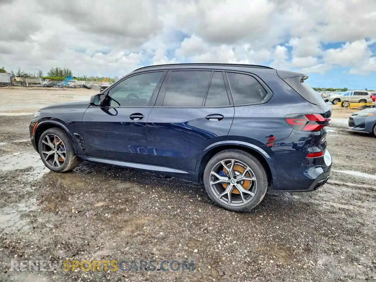 2 Фотография поврежденного автомобиля 5UX33EU04S9Y07601 BMW X5 2025