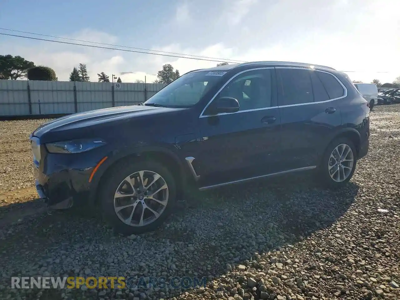 1 Photograph of a damaged car 5UX43EU00S9X93278 BMW X5 2025