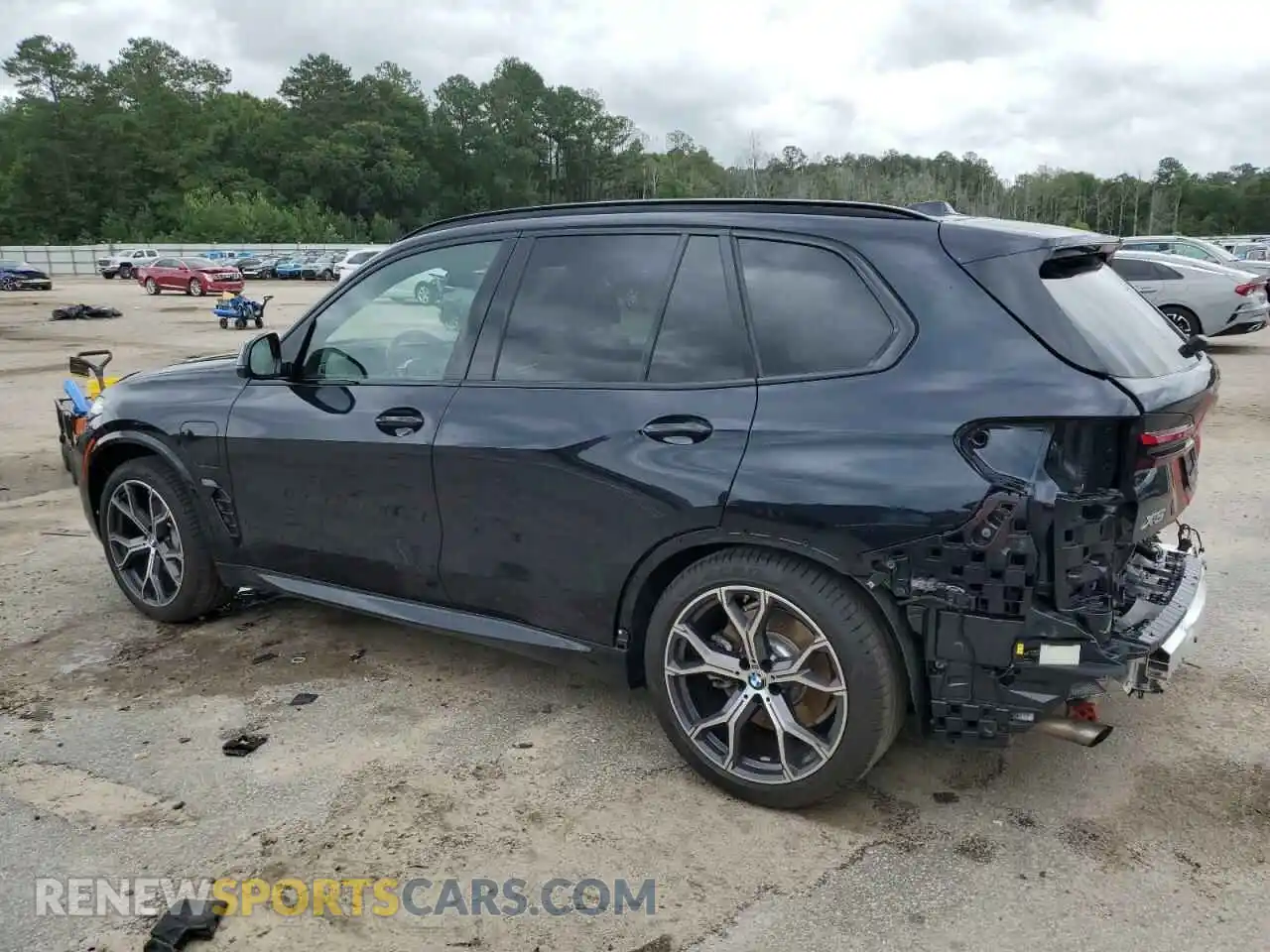 2 Photograph of a damaged car 5UX43EU01S9Y73379 BMW X5 2025