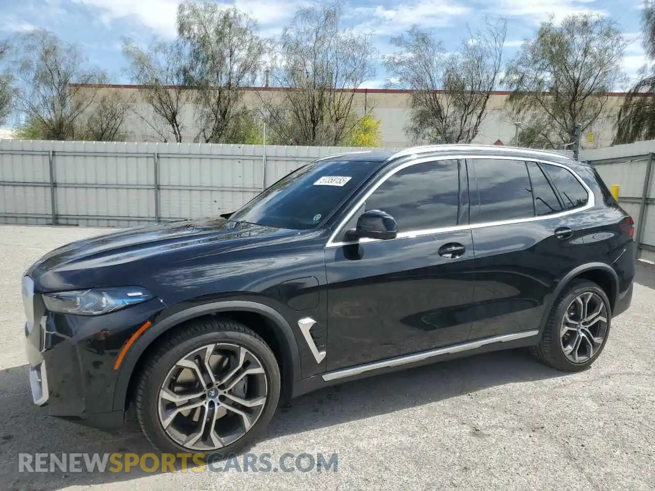 1 Photograph of a damaged car 5UX43EU02S9X33440 BMW X5 2025