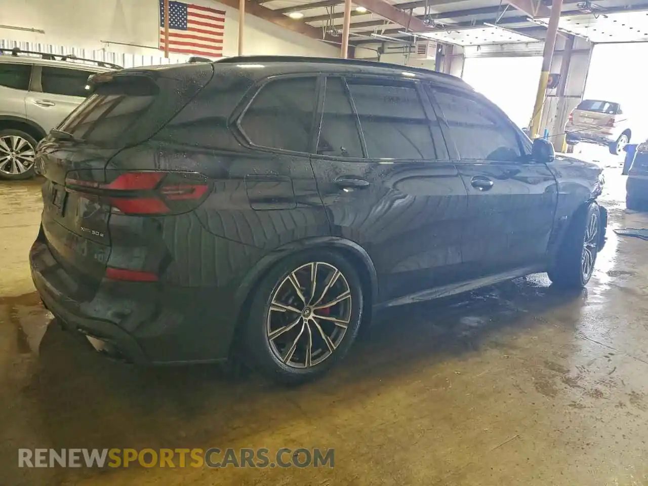 3 Photograph of a damaged car 5UX43EU03S9Y53182 BMW X5 2025