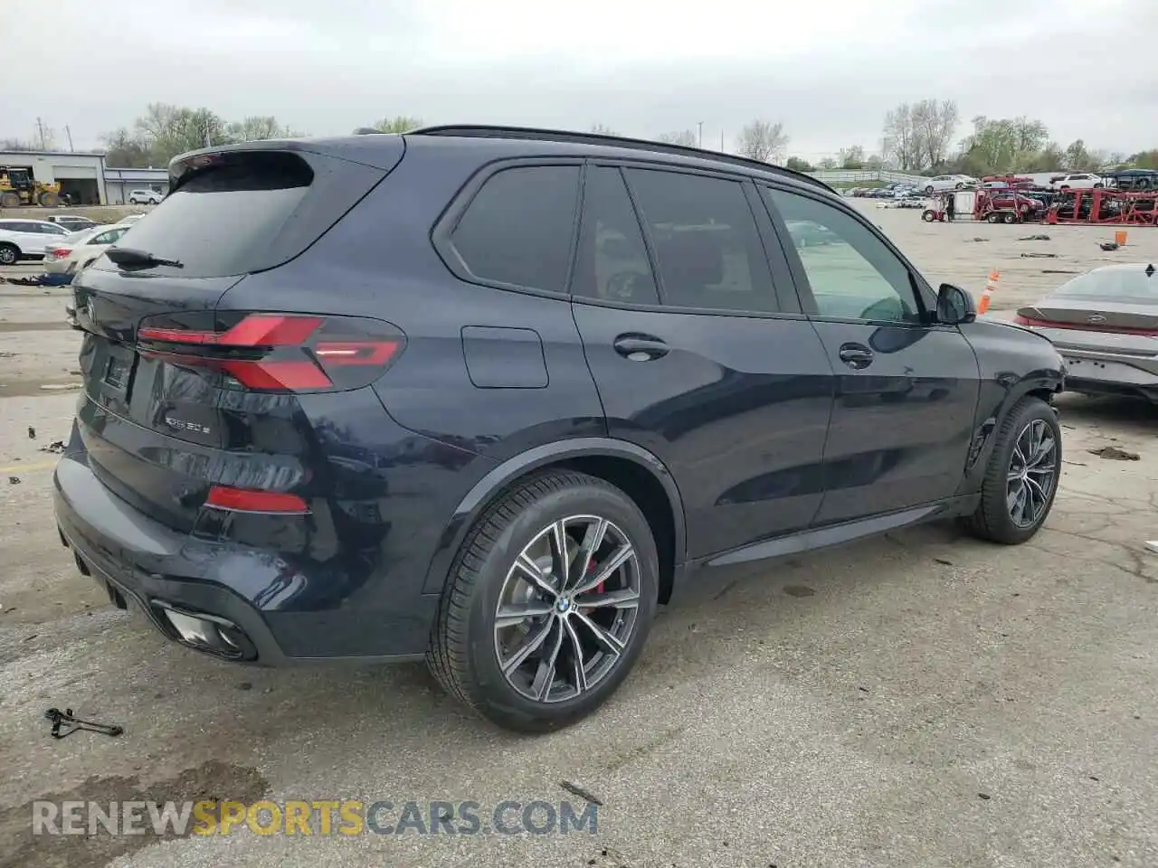 3 Photograph of a damaged car 5UX43EU03S9Z55582 BMW X5 2025