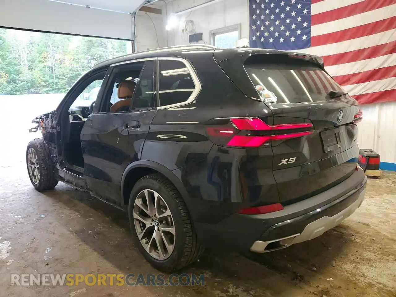 2 Фотография поврежденного автомобиля 5UX43EU05S9Z16086 BMW X5 2025