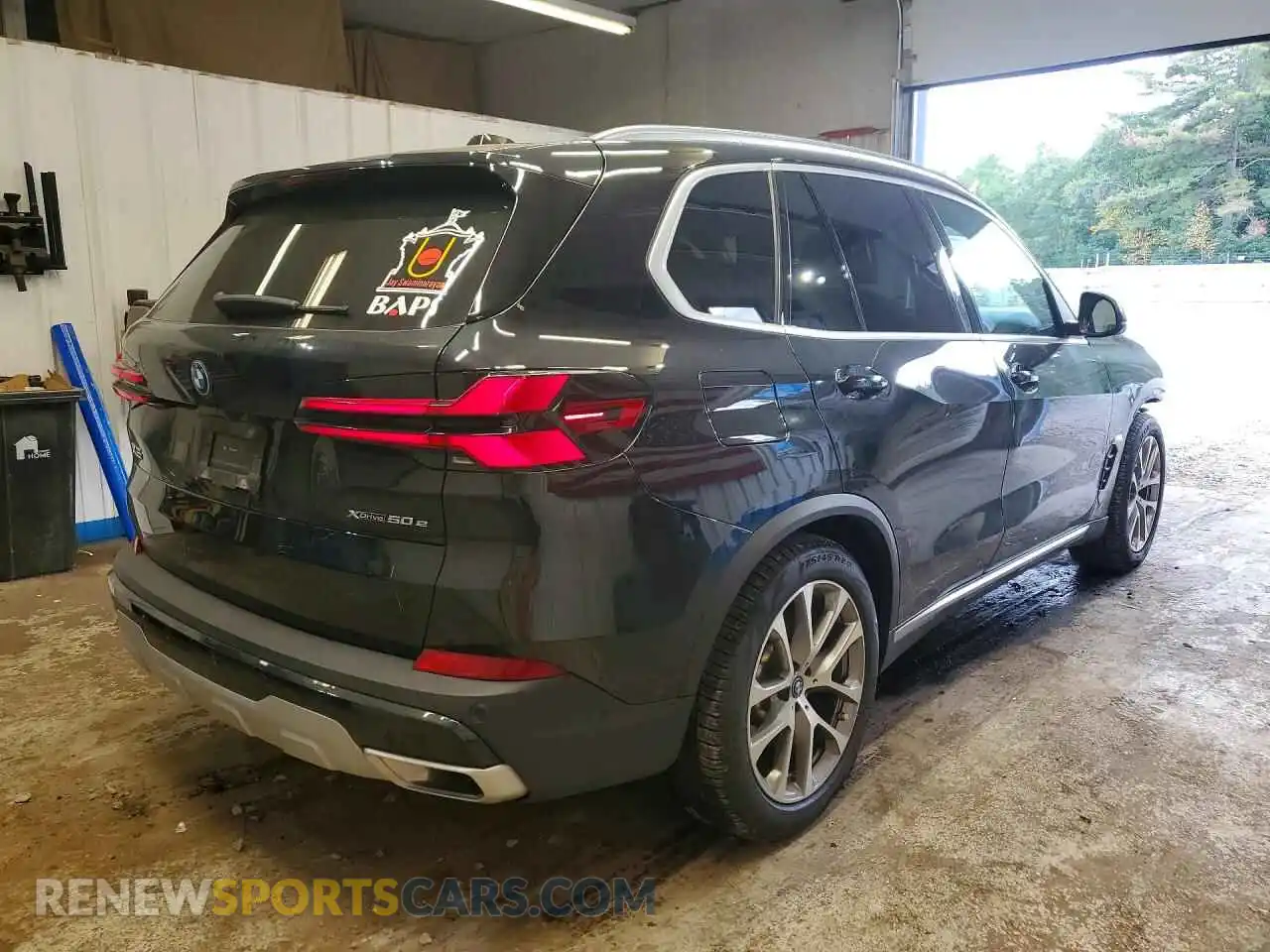 3 Фотография поврежденного автомобиля 5UX43EU05S9Z16086 BMW X5 2025