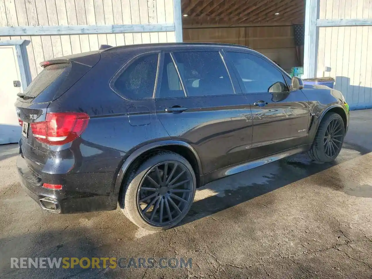 3 Photograph of a damaged car 5UXKR2C57F0H39412 BMW X5 2025