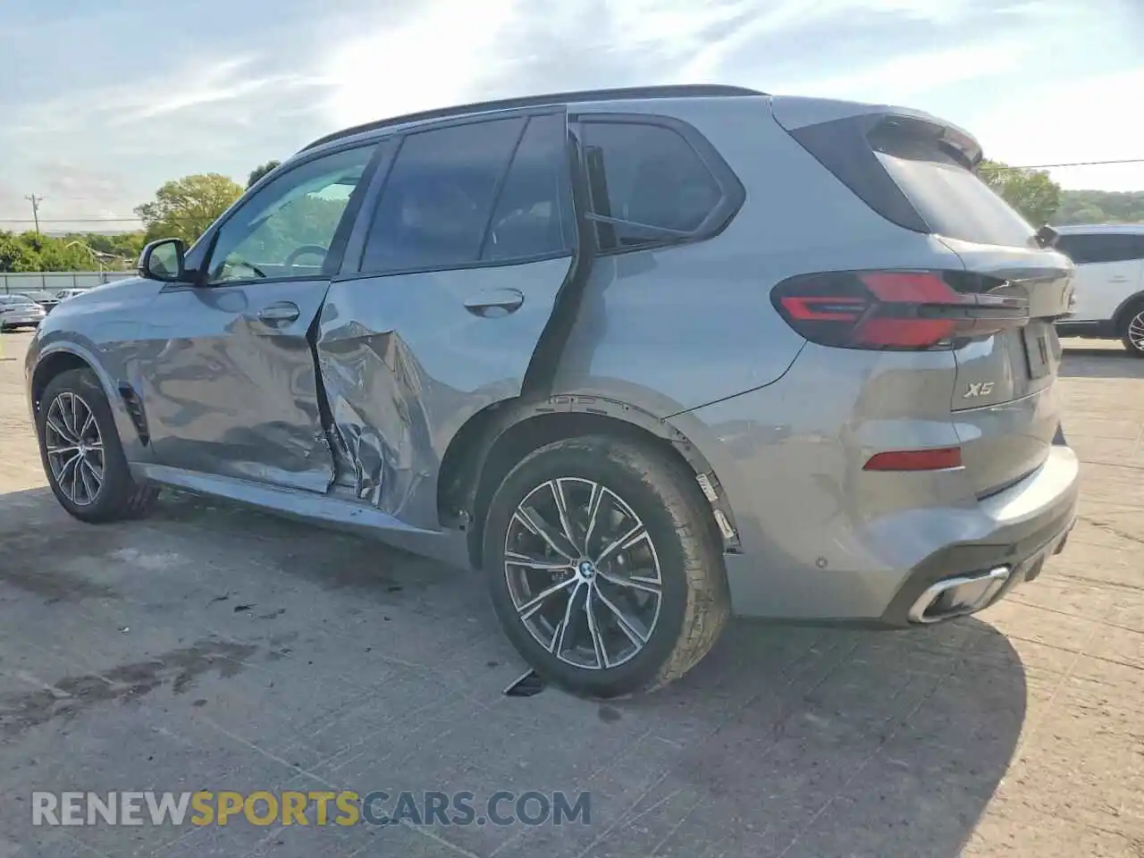 2 Photograph of a damaged car 5UX13EU04T9026974 BMW X5 2026