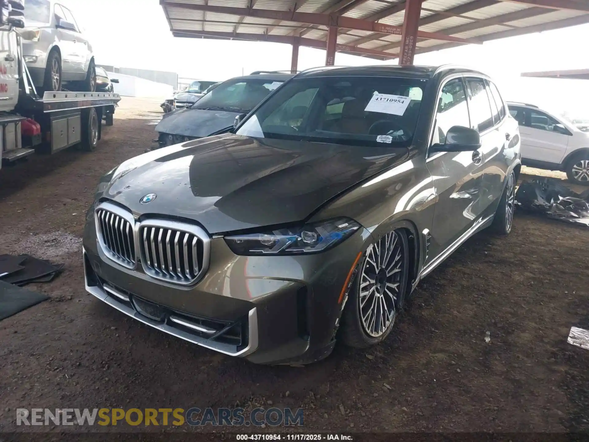 2 Photograph of a damaged car 5UX23EU01T9048743 BMW X5 2026