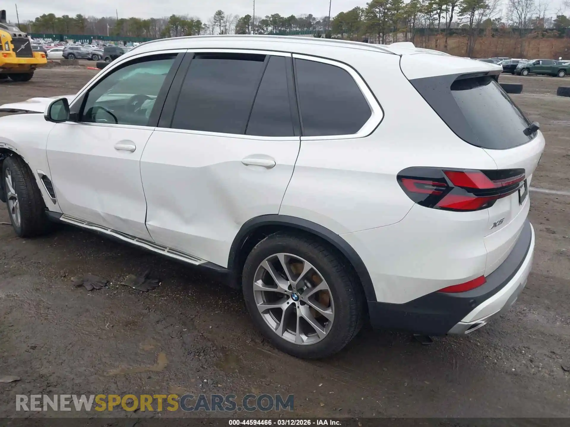 3 Photograph of a damaged car 5UX23EU02T9055474 BMW X5 2026