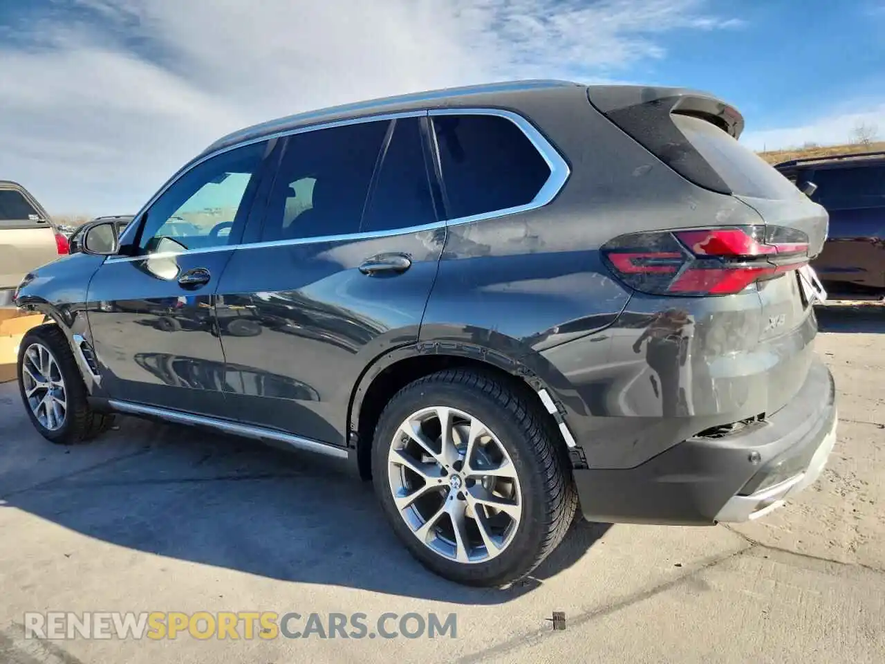 2 Photograph of a damaged car 5UX23EU02T9165750 BMW X5 2026