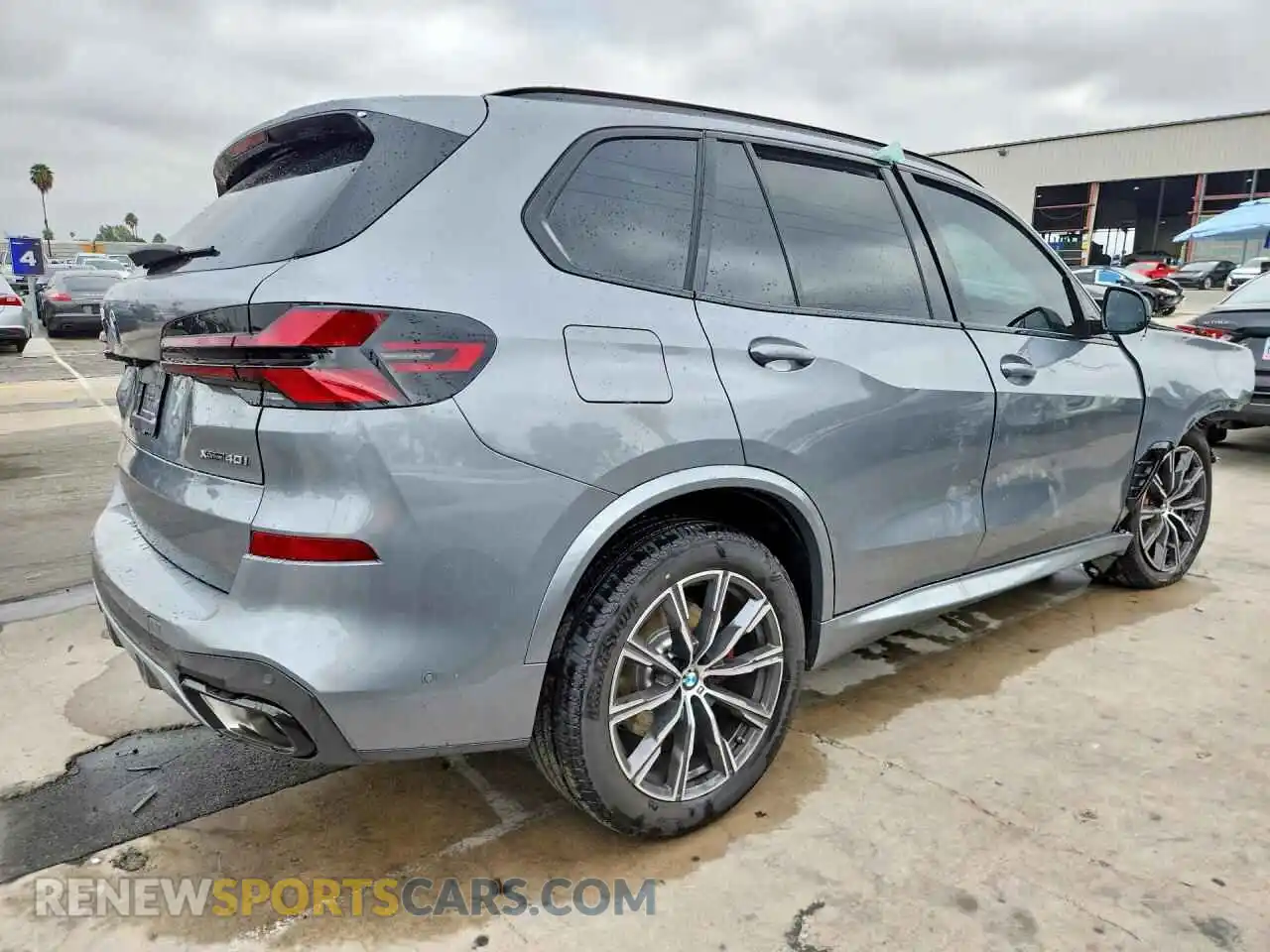 3 Photograph of a damaged car 5UX23EU06T9536103 BMW X5 2026