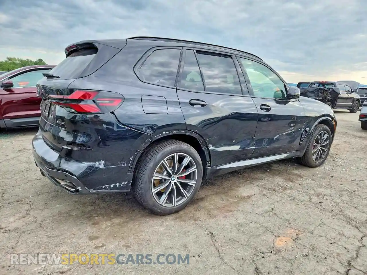 3 Photograph of a damaged car 5UX23EU07T9420022 BMW X5 2026