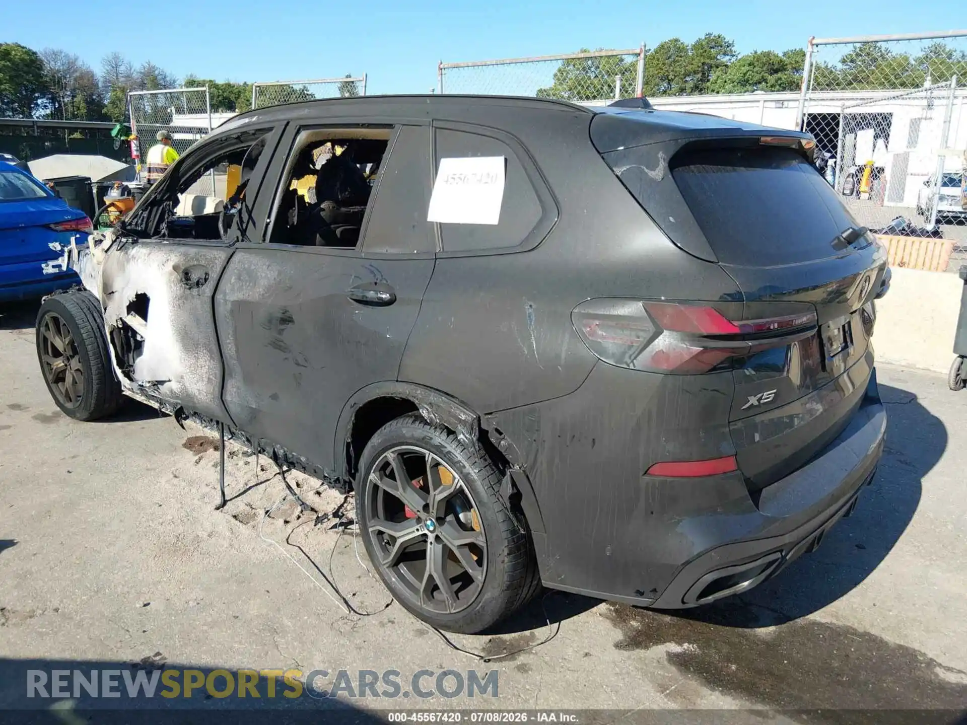3 fotografías del automóvil dañado 5UX23EU07T9494847 BMW X5 2026