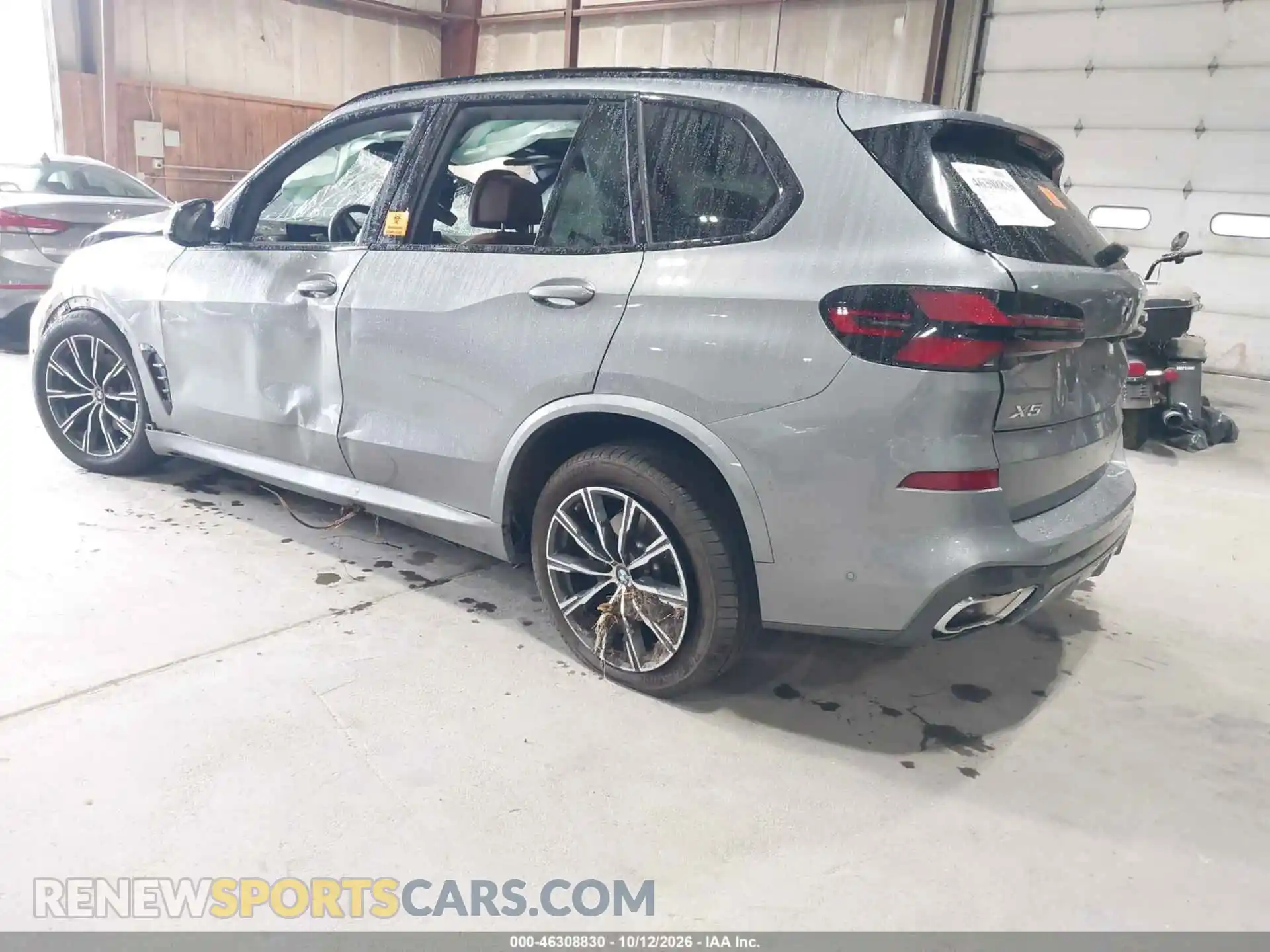 3 Photograph of a damaged car 5UX23EU08T9330751 BMW X5 2026