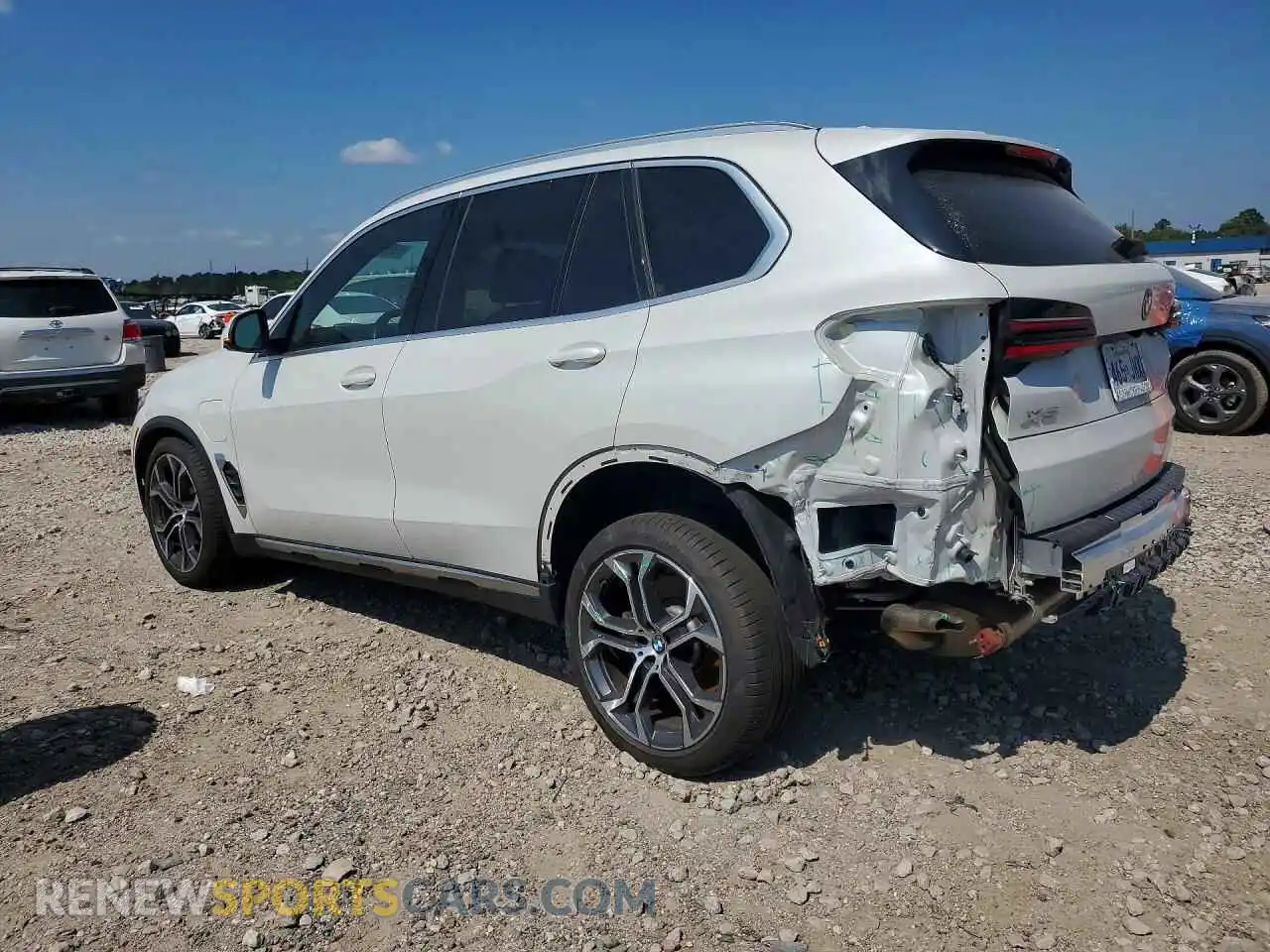2 Photograph of a damaged car 5UX43EU02T9110157 BMW X5 2026