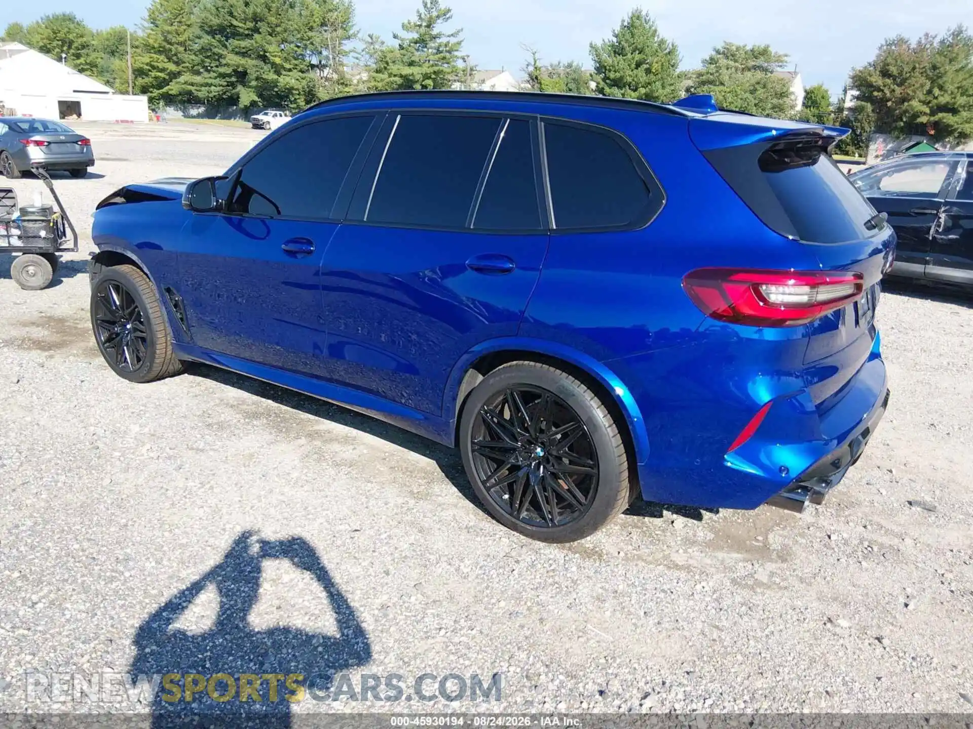 3 Photograph of a damaged car 5YMJU0C0XM9E26133 BMW X5 M 2021
