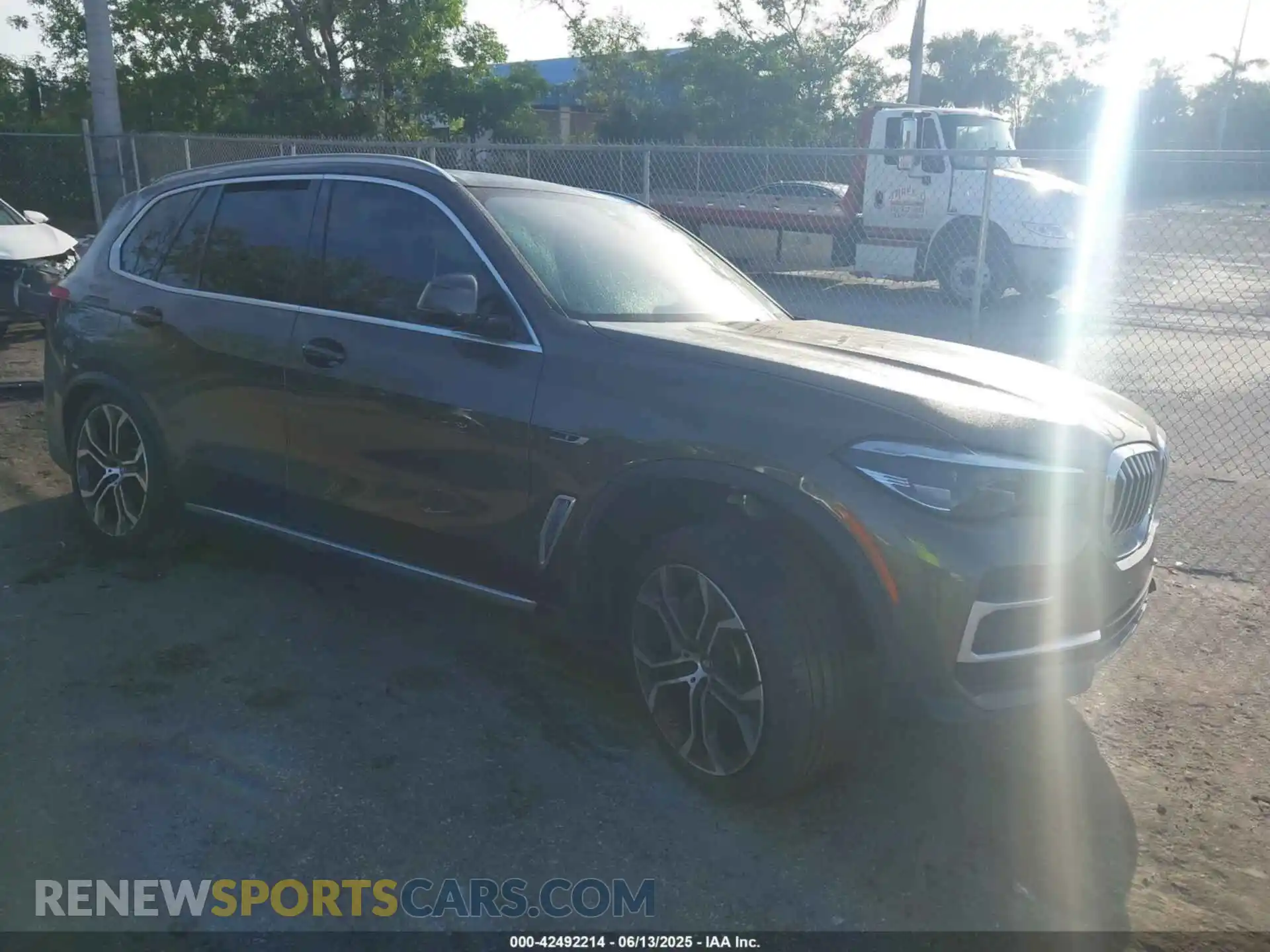 1 fotografías del automóvil dañado 5UXTA6C01N9M51979 BMW X5 PHEV 2022