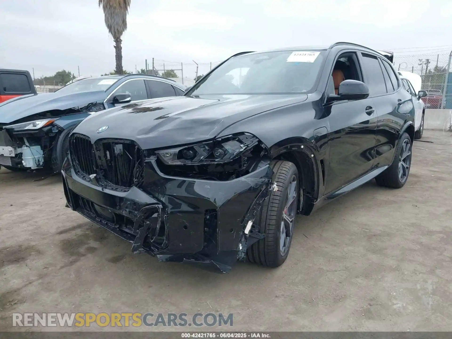 2 fotografías del automóvil dañado 5UX43EU01S9Z70243 BMW X5 PHEV 2025