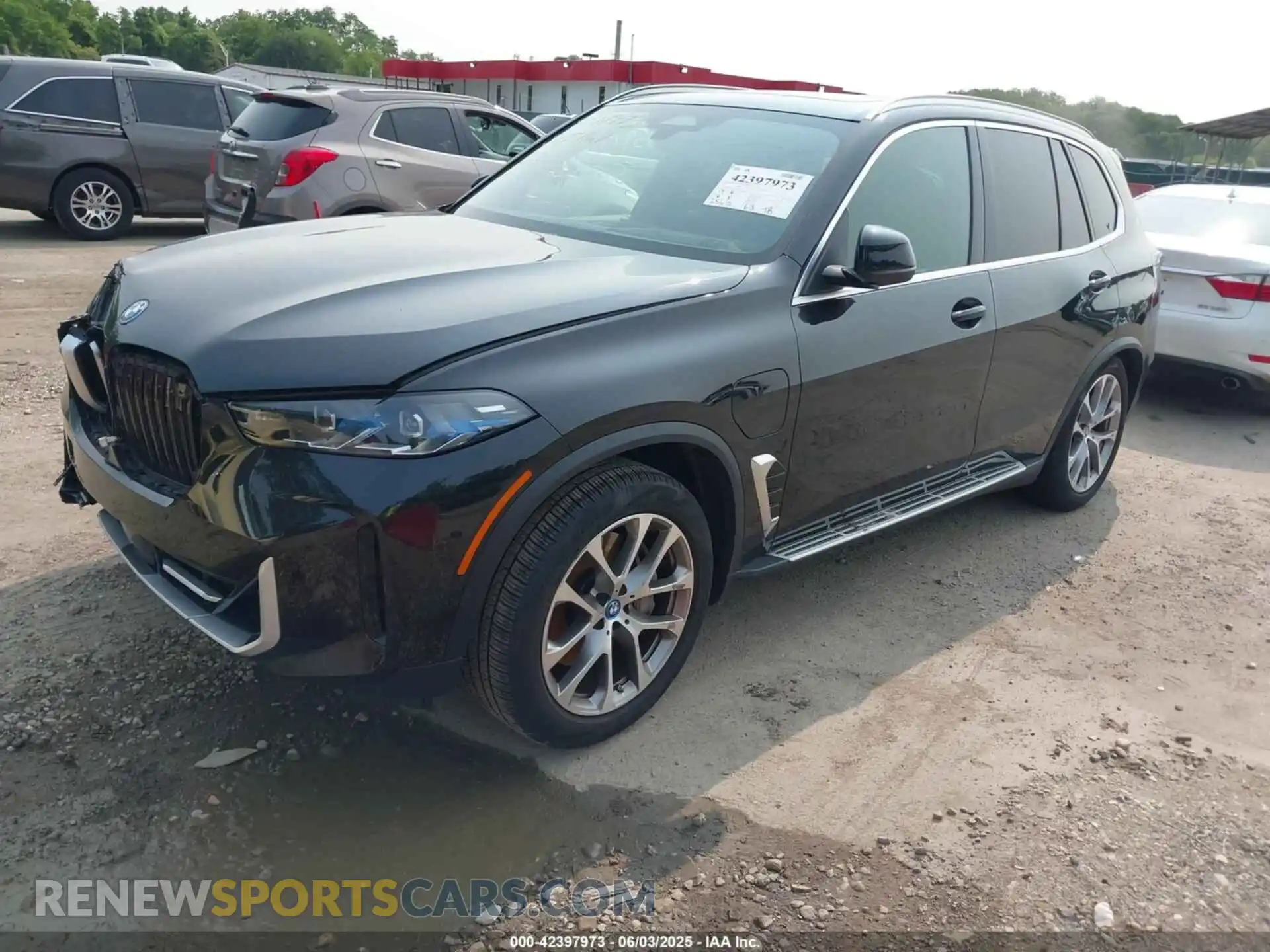 2 fotografías del automóvil dañado 5UX43EU02S9W79959 BMW X5 PHEV 2025