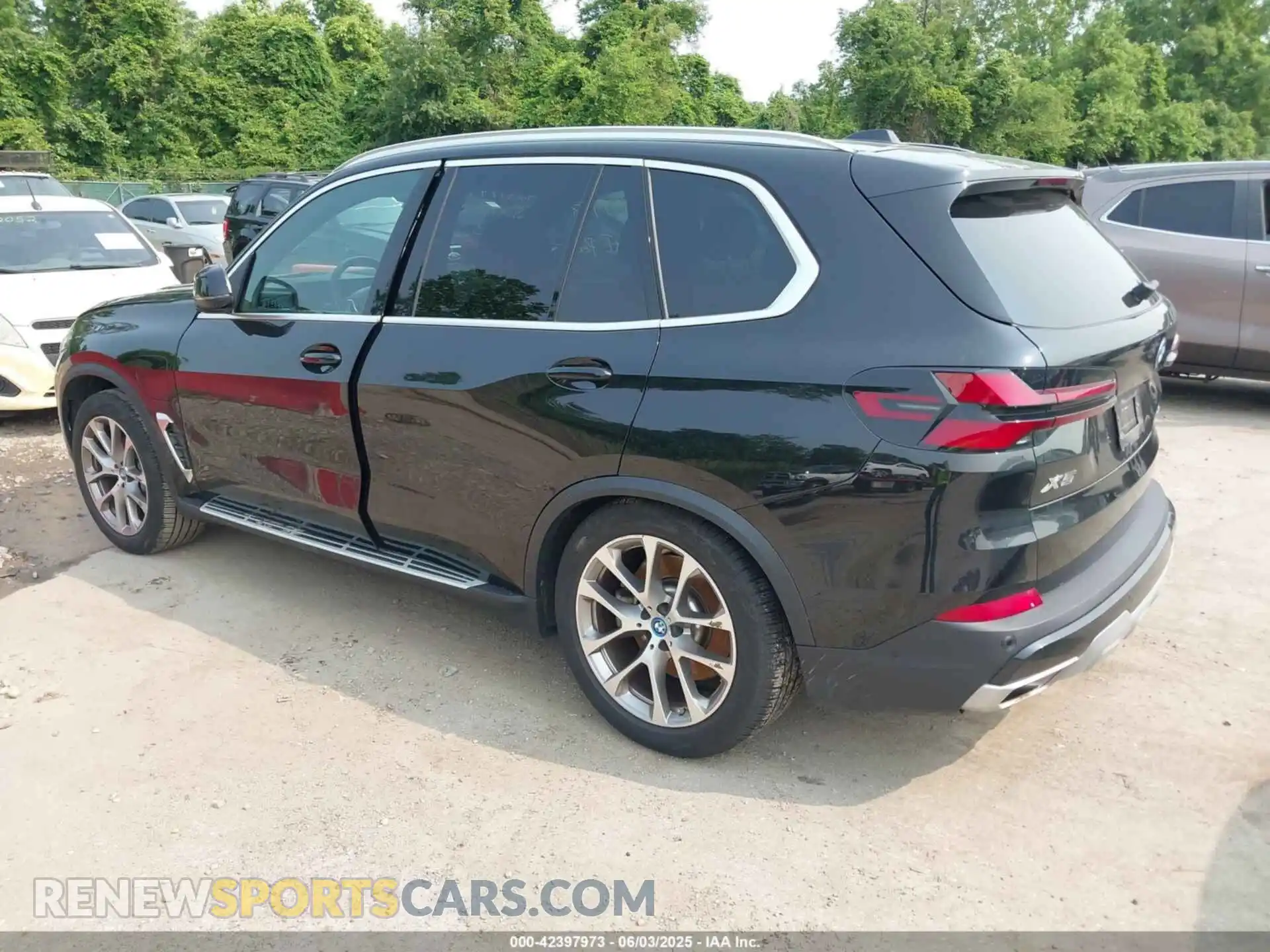 3 fotografías del automóvil dañado 5UX43EU02S9W79959 BMW X5 PHEV 2025