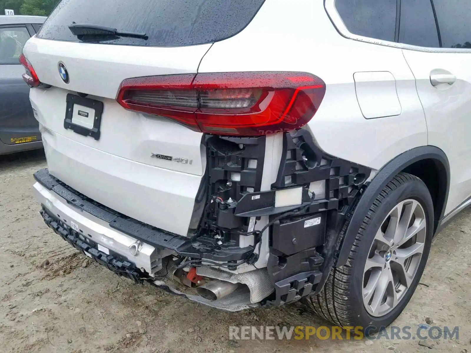 9 Photograph of a damaged car 5UXCR6C51KLK81397 BMW X5 XDRIVE4 2019