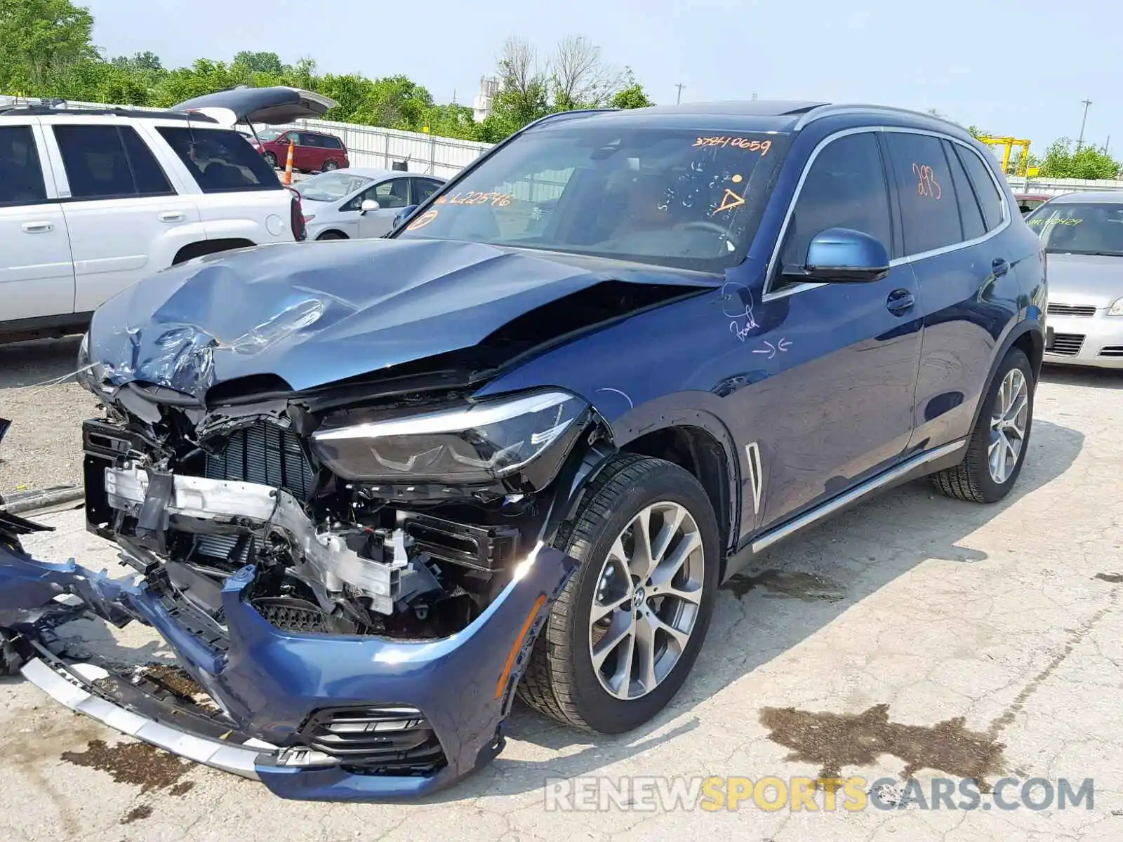 2 Фотография поврежденного автомобиля 5UXCR6C51KLL22546 BMW X5 XDRIVE4 2019
