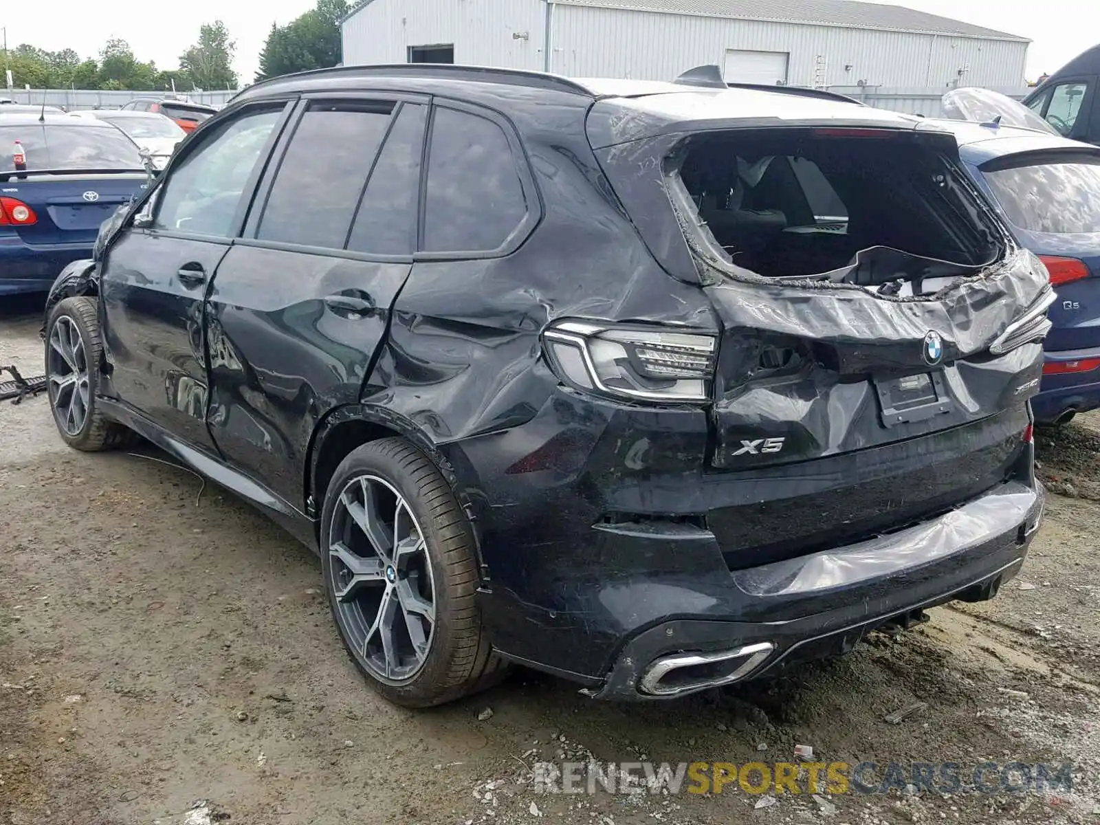 3 Photograph of a damaged car 5UXCR6C59KLK81096 BMW X5 XDRIVE4 2019