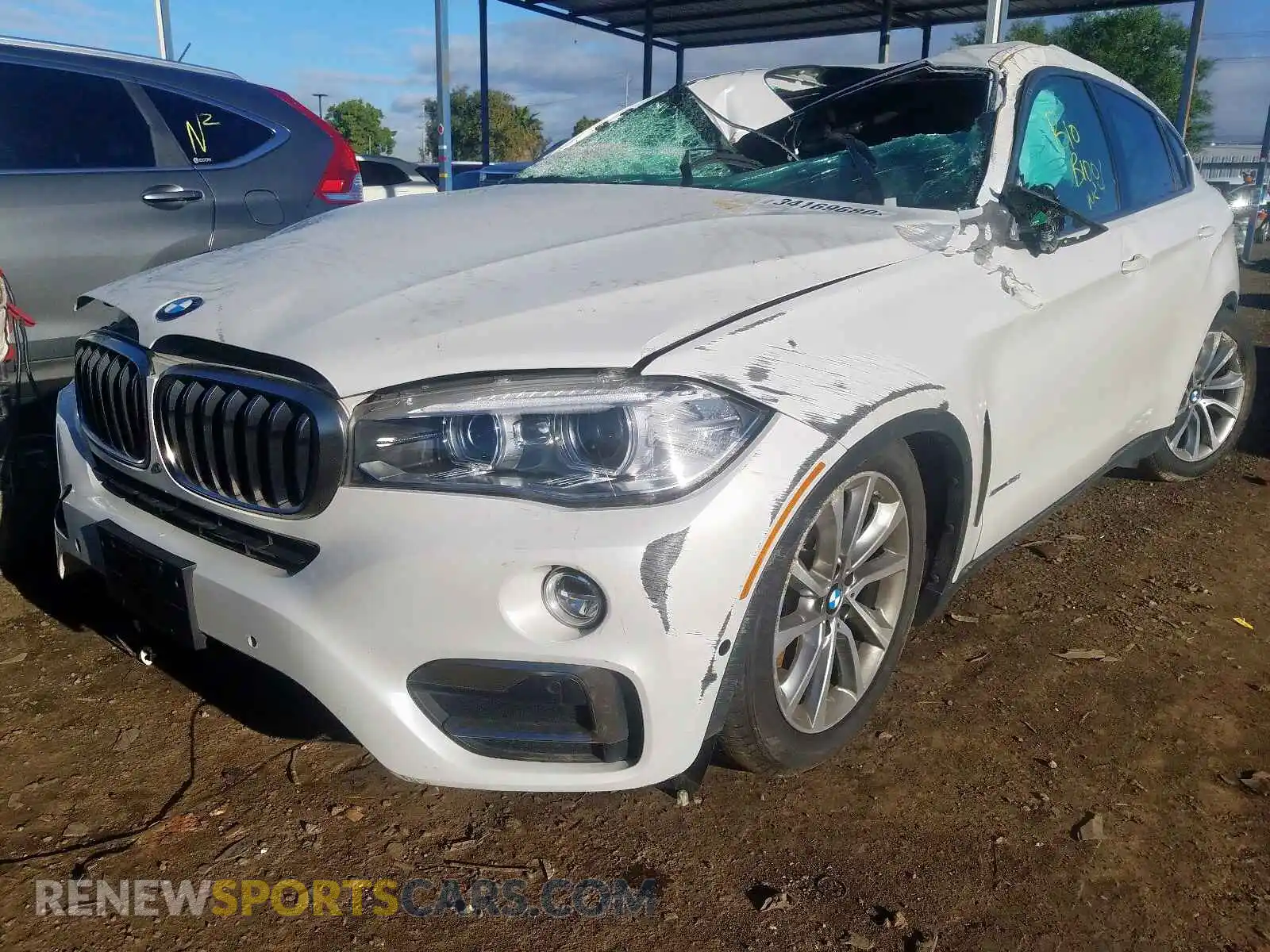 2 Photograph of a damaged car 5UXKU0C50K0S97633 BMW X6 2019