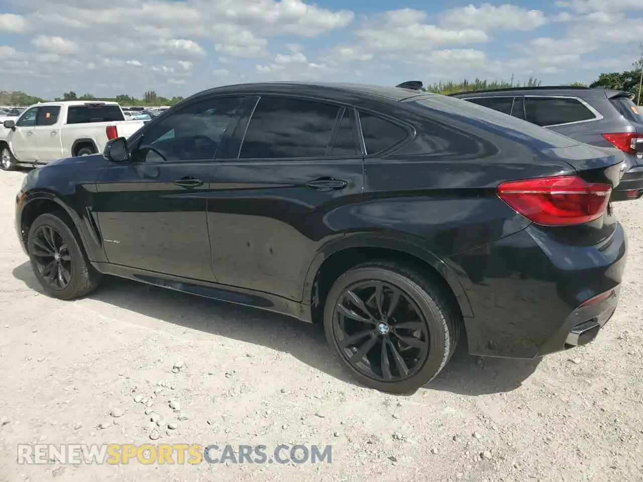 2 Photograph of a damaged car 5UXKU0C5XK0G92972 BMW X6 2019