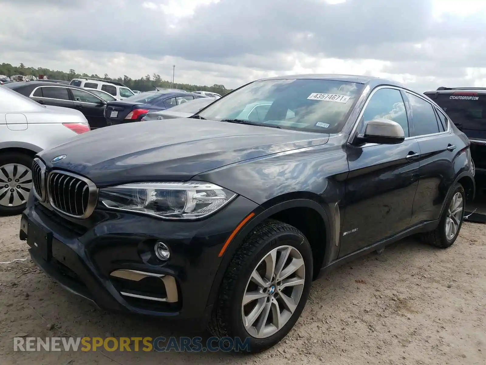 2 Photograph of a damaged car 5UXKU0C5XK0S97817 BMW X6 2019