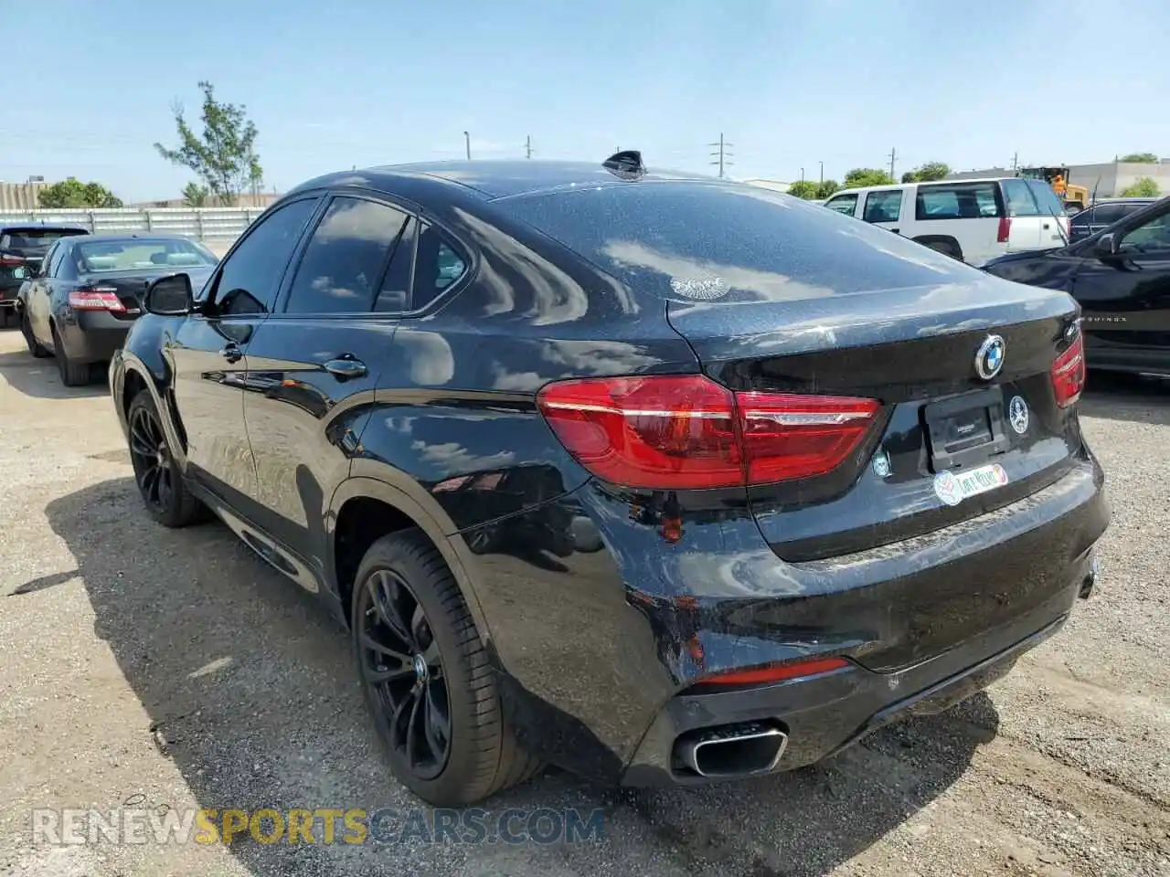 3 Photograph of a damaged car 5UXKU2C51K0Z64432 BMW X6 2019