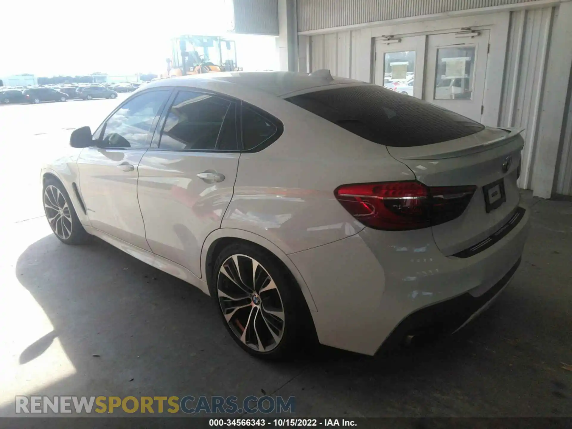 3 fotografías del automóvil dañado 5UXKU6C50KLP60534 BMW X6 2019